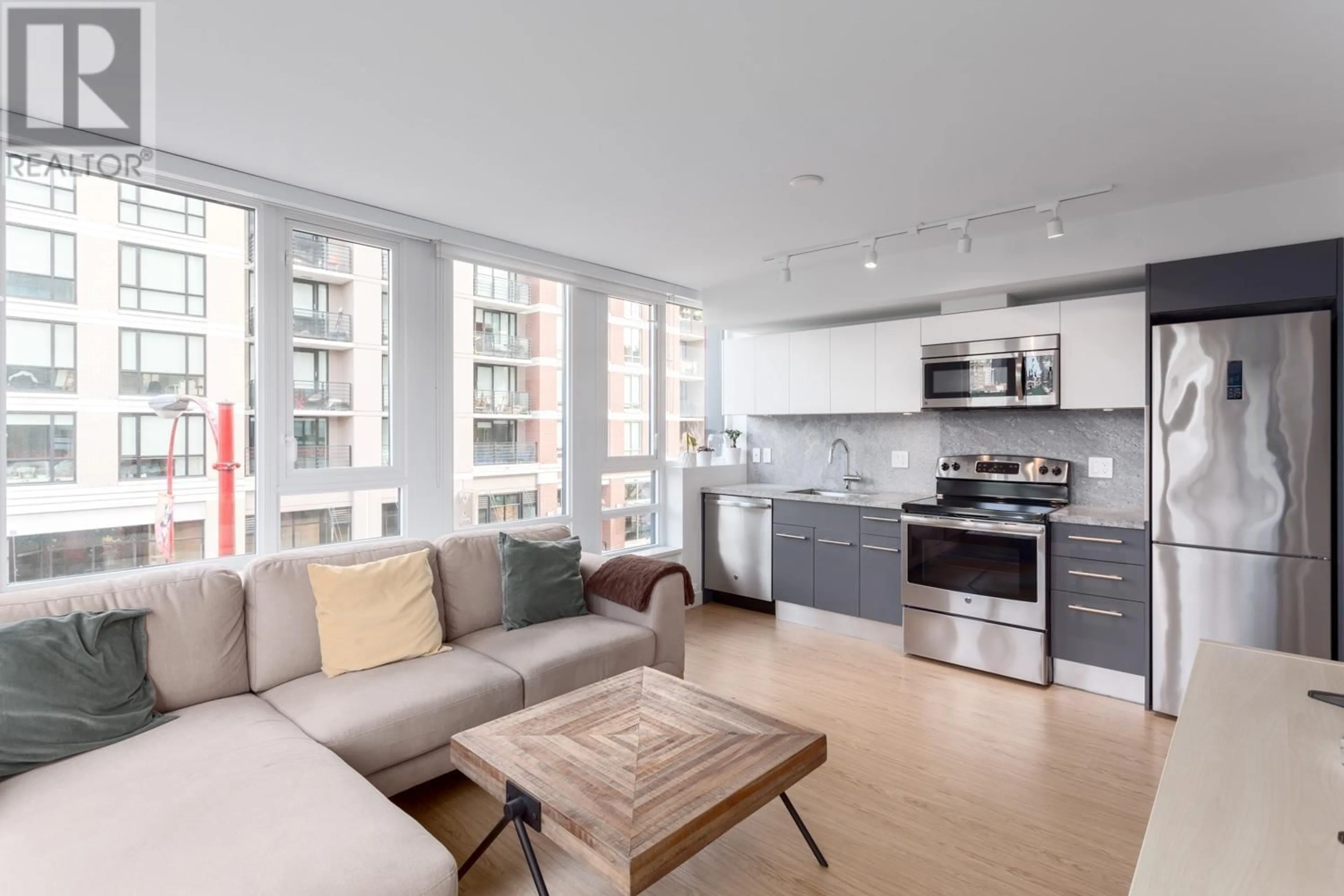 Open concept kitchen, unknown for 507 - 188 KEEFER STREET, Vancouver British Columbia V6A0E3