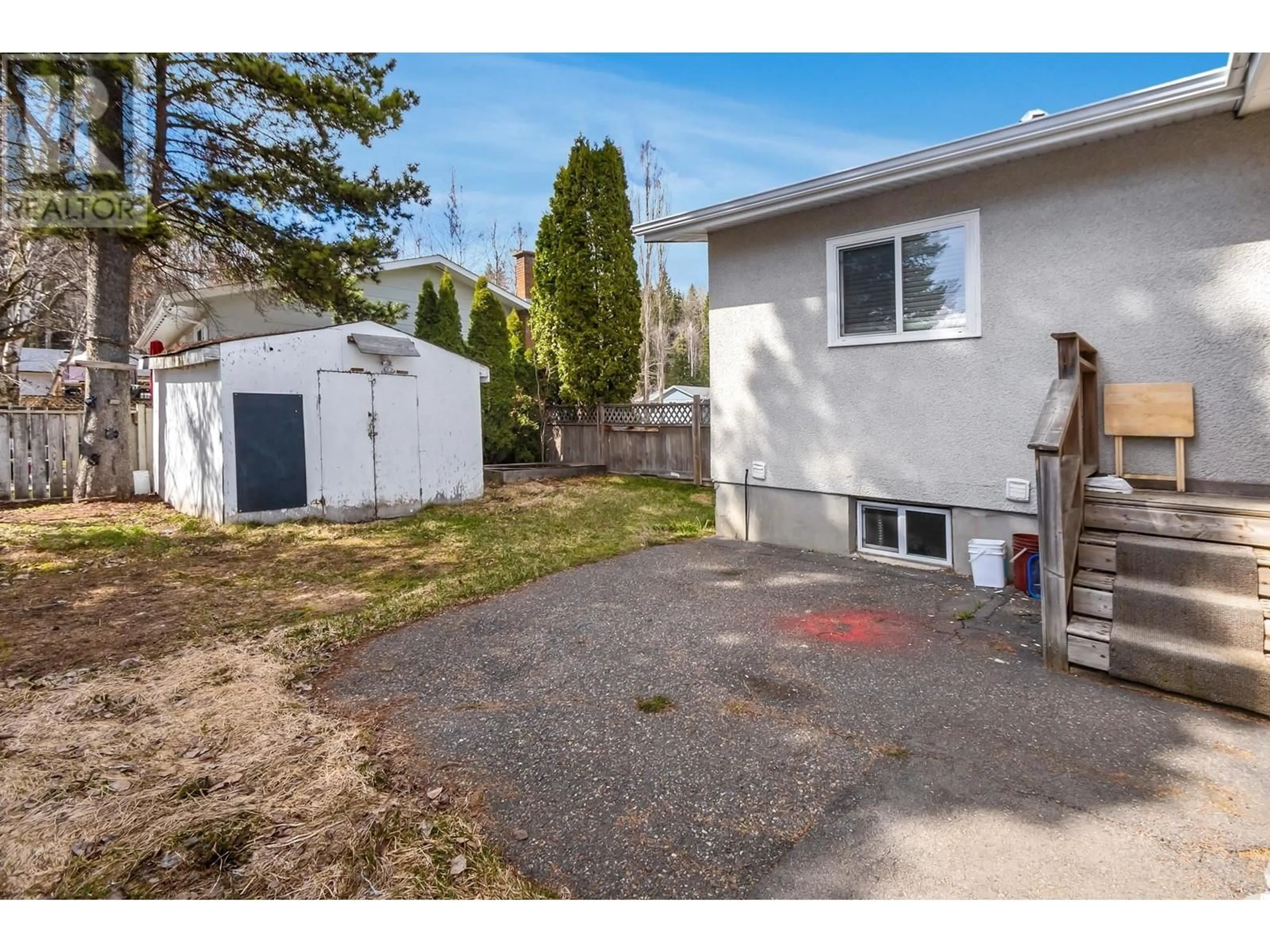 A pic from outside/outdoor area/front of a property/back of a property/a pic from drone, street for 5977 SIMON FRASER AVENUE, Prince George British Columbia V2N2C7