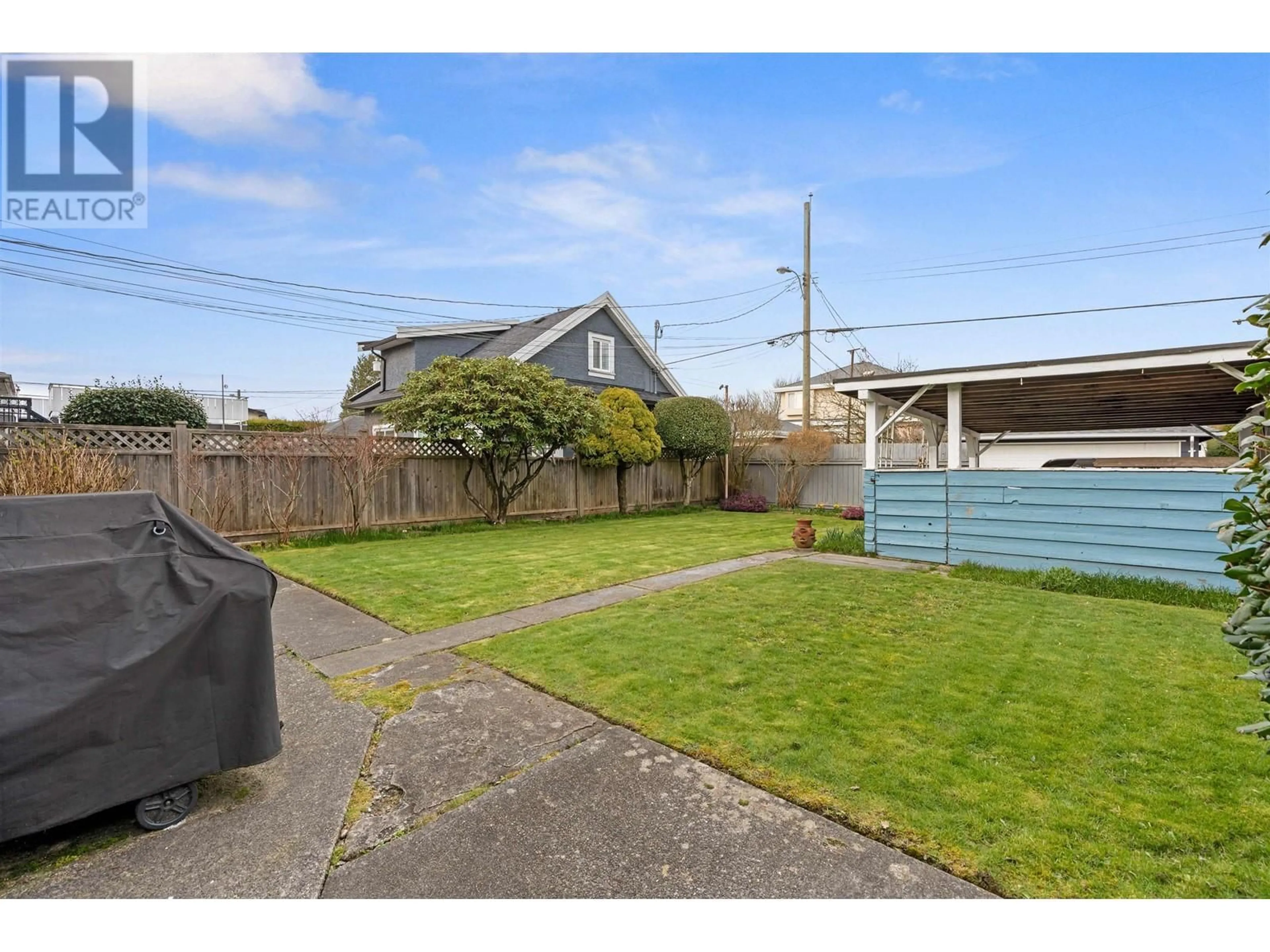 A pic from outside/outdoor area/front of a property/back of a property/a pic from drone, street for 3155 52ND AVENUE, Vancouver British Columbia V5S1T7