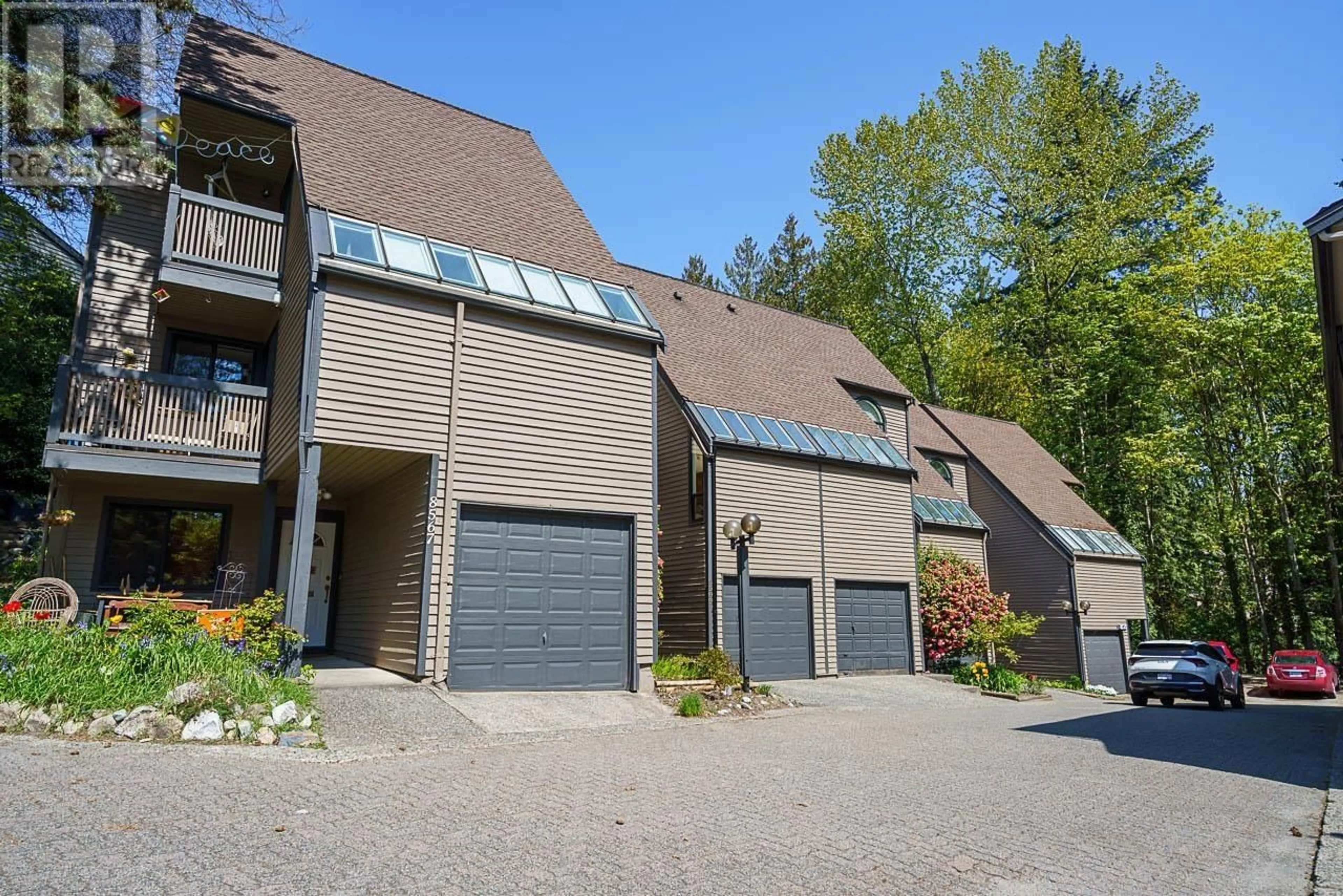 Patio, street for 8569 WILDERNESS COURT, Burnaby British Columbia V5A4B2