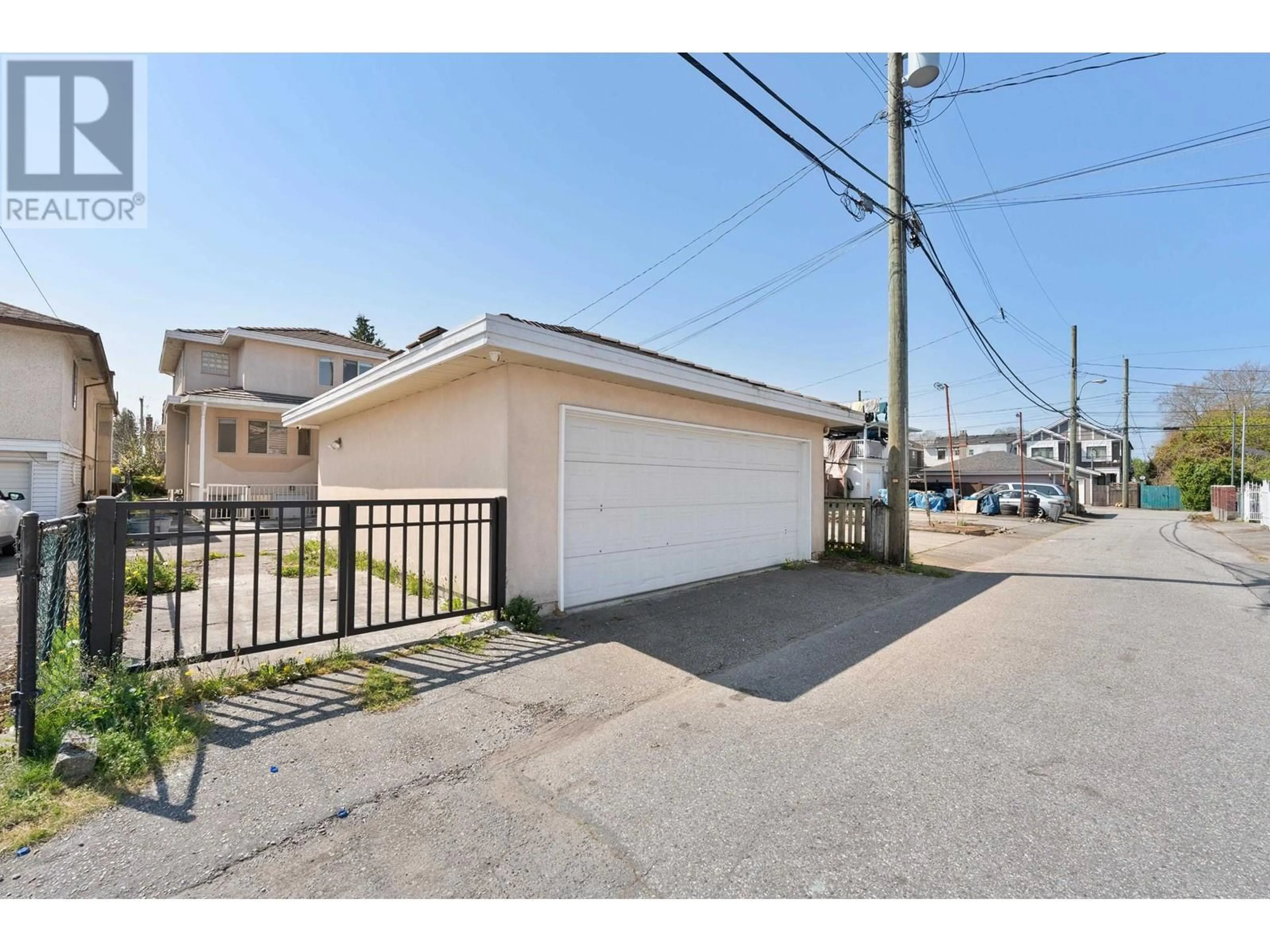 Unknown for 2083 53RD AVENUE, Vancouver British Columbia V5P1X6