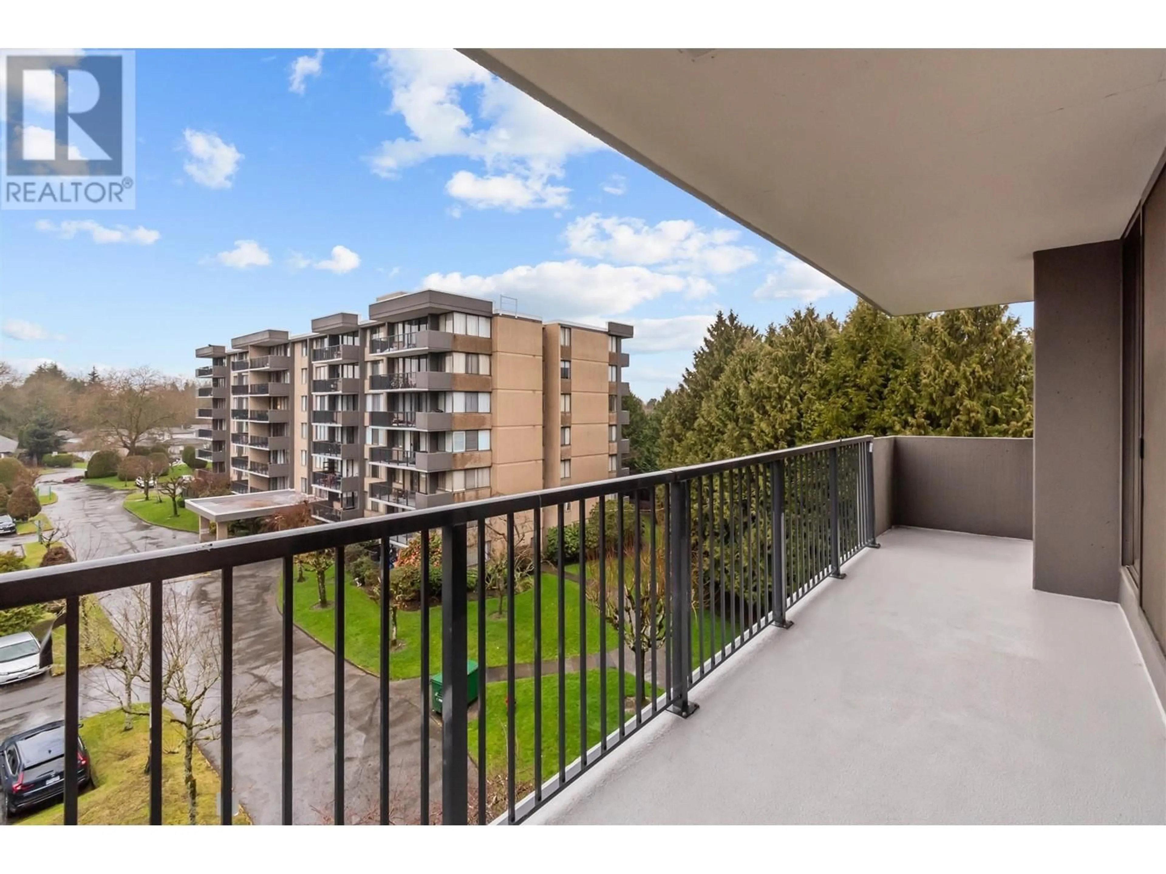 Balcony in the apartment, city buildings view from balcony for 510 - 9320 PARKSVILLE DRIVE, Richmond British Columbia V7E4W2