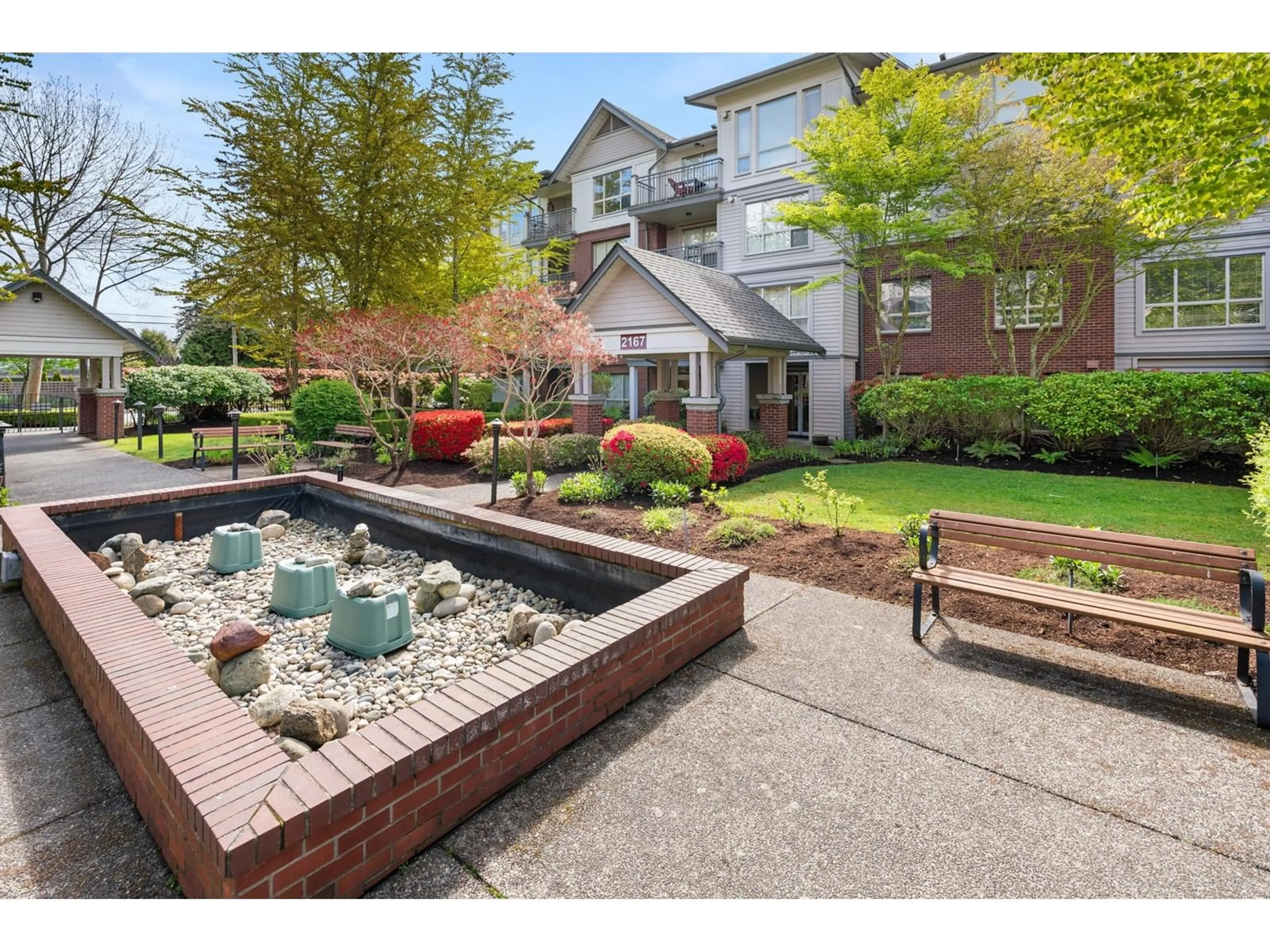 Patio, street for 310 - 2167 152, Surrey British Columbia V4A4P1