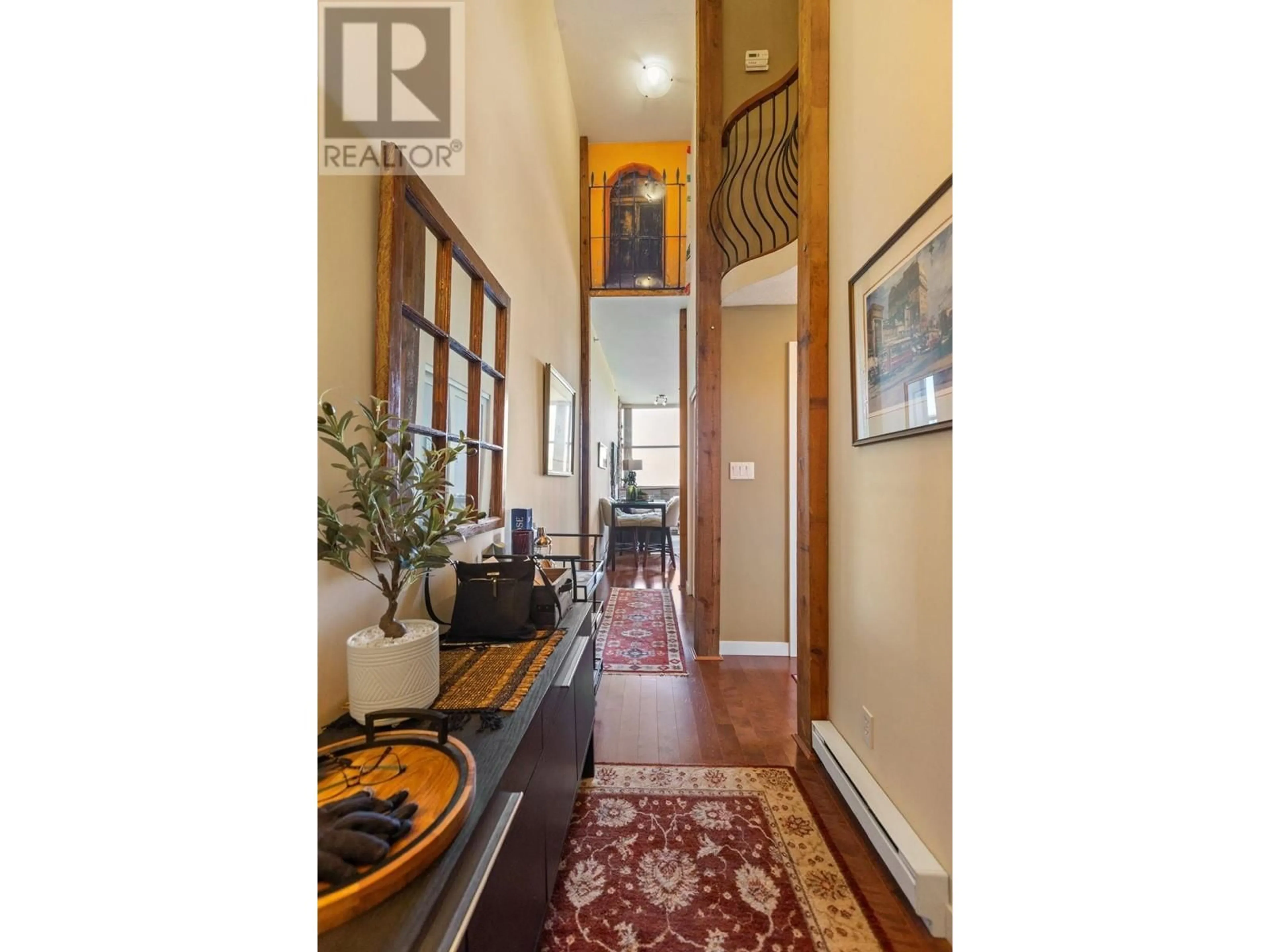 Indoor foyer for PH1 - 2763 CHANDLERY PLACE, Vancouver British Columbia V5S4V4
