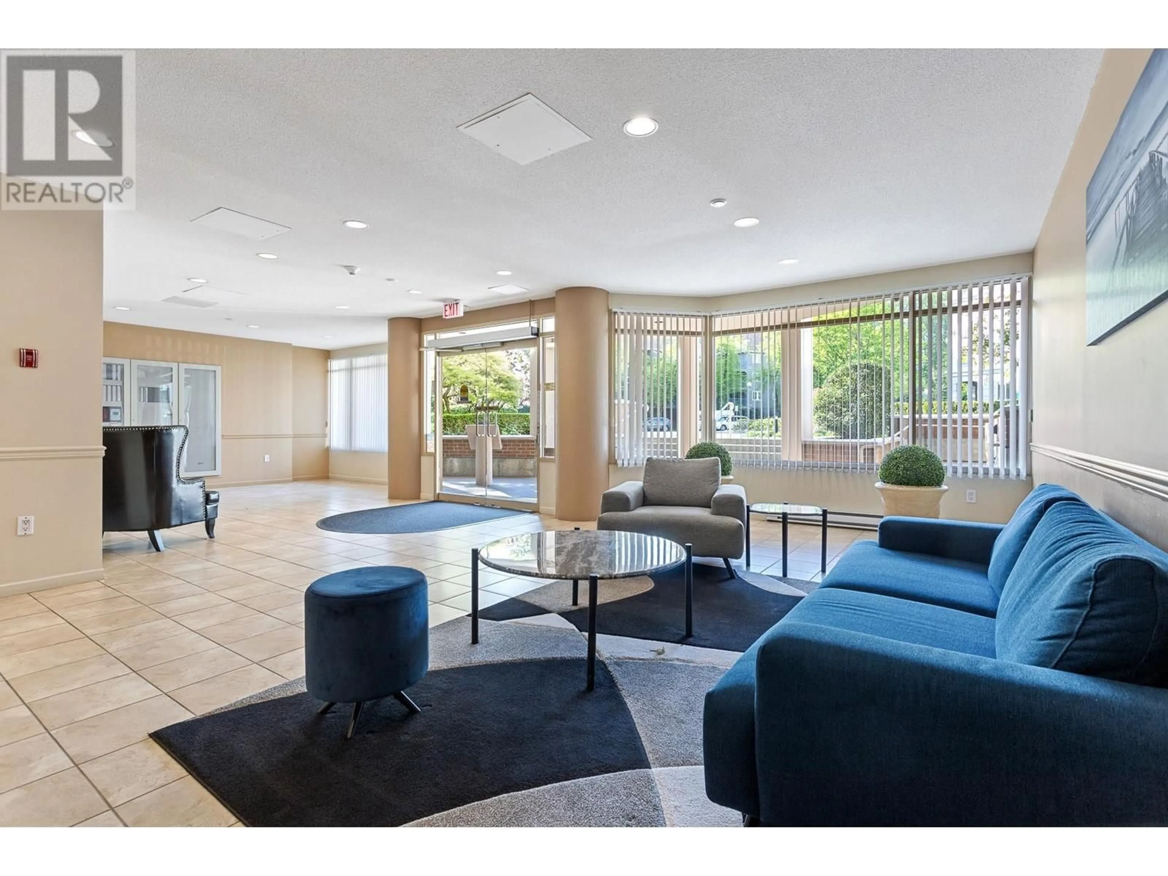 Lobby for 106 - 1199 EASTWOOD STREET, Coquitlam British Columbia V3B7W7