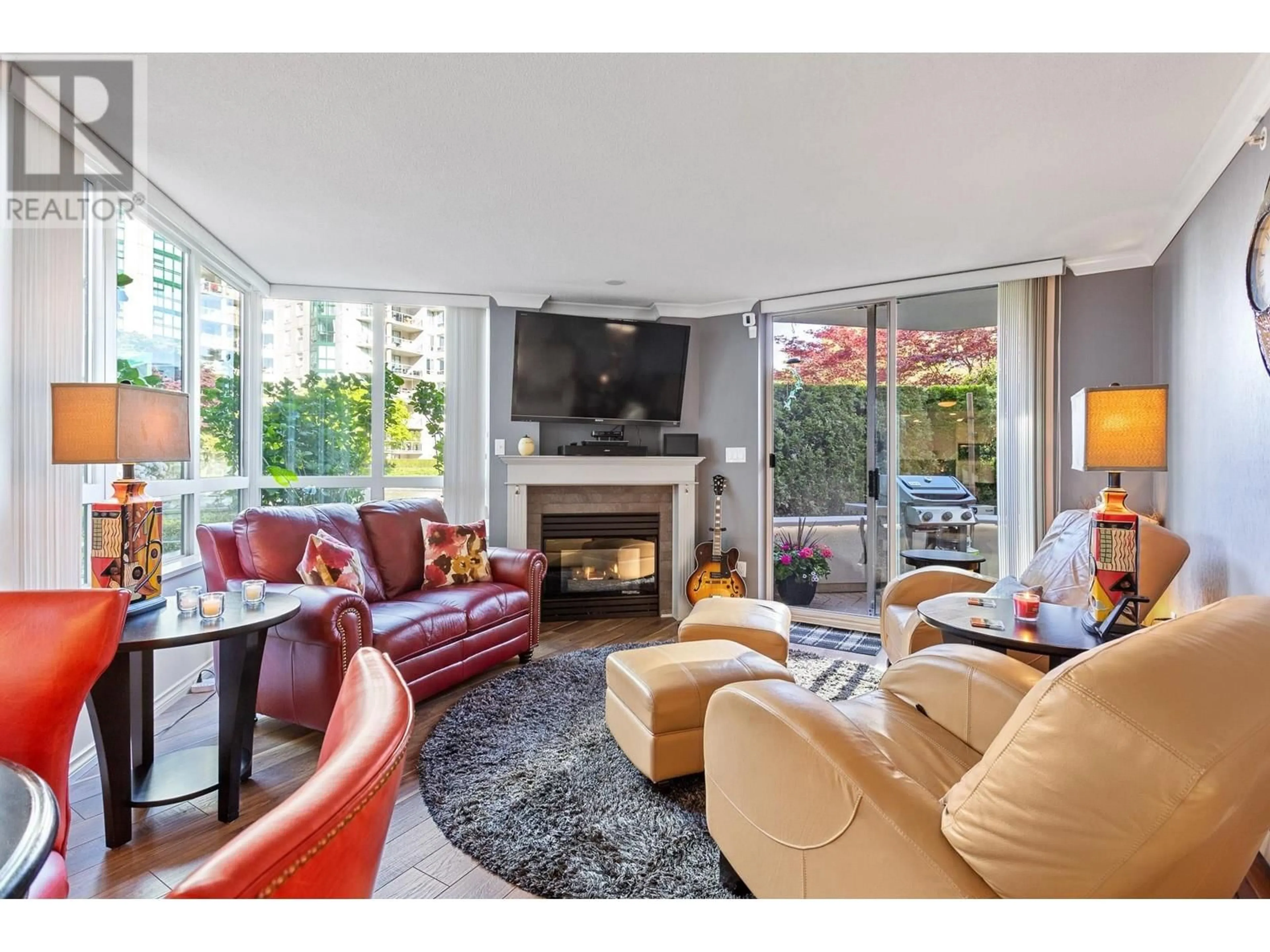 Living room with furniture, unknown for 106 - 1199 EASTWOOD STREET, Coquitlam British Columbia V3B7W7