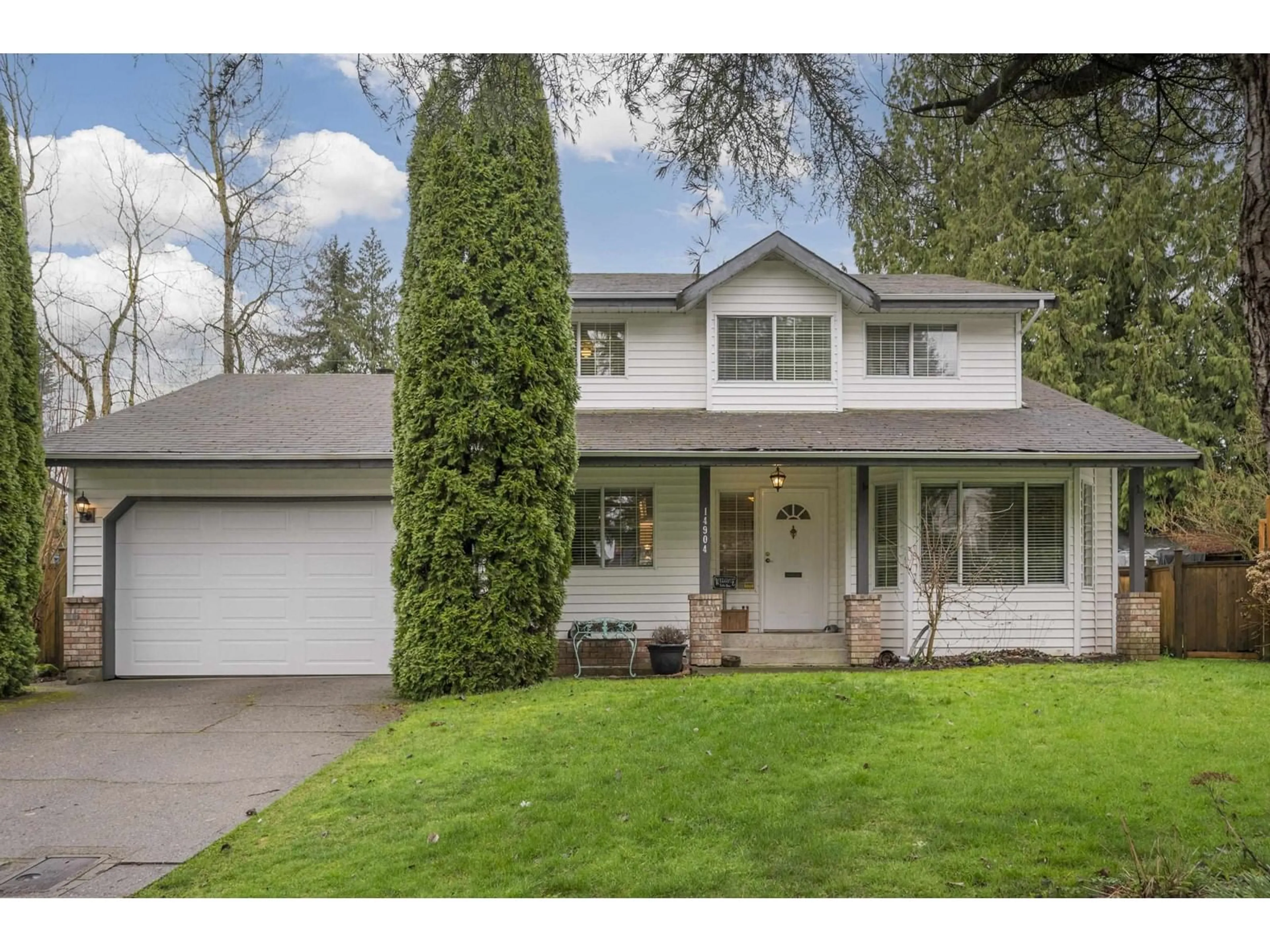 Home with vinyl exterior material, street for 14904 95A, Surrey British Columbia V3R7T6
