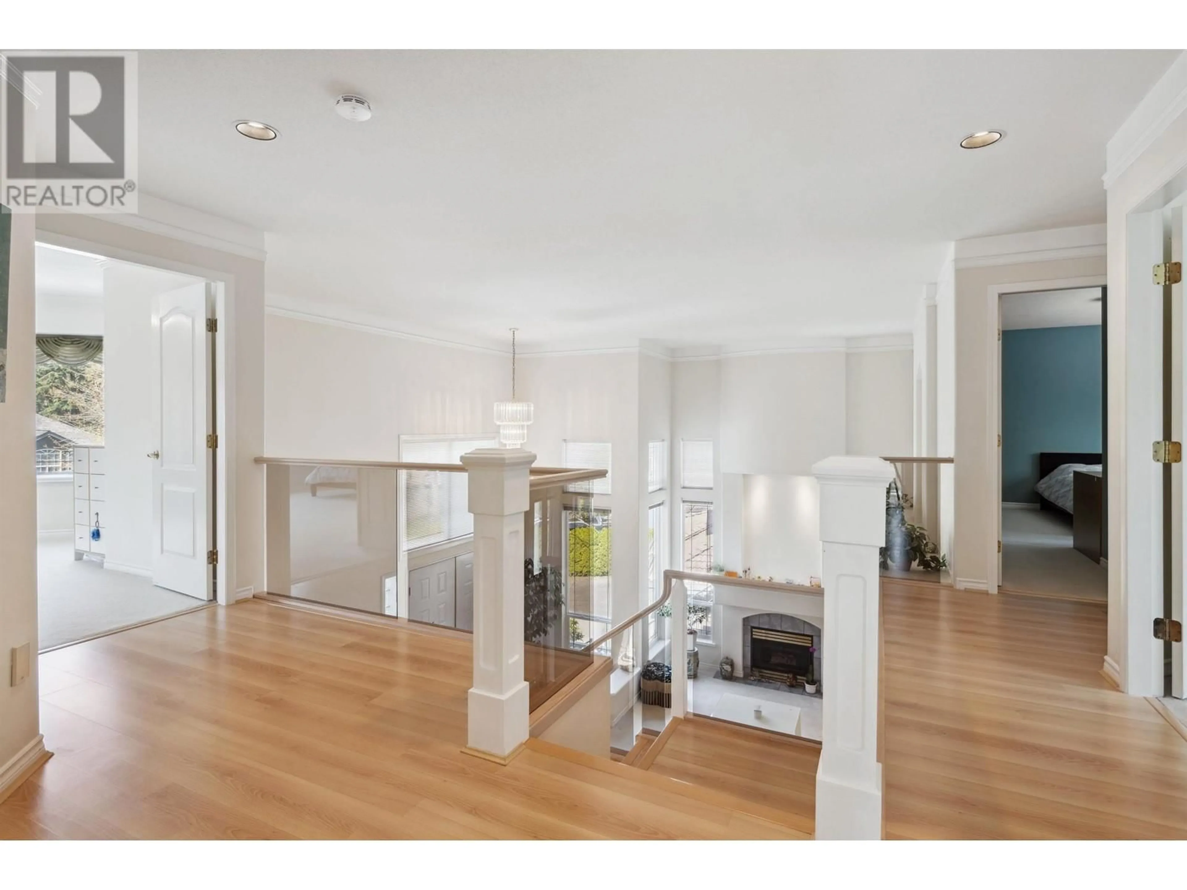 Open concept kitchen, unknown for 2525 SAPPHIRE PLACE, Coquitlam British Columbia V3E2Z1