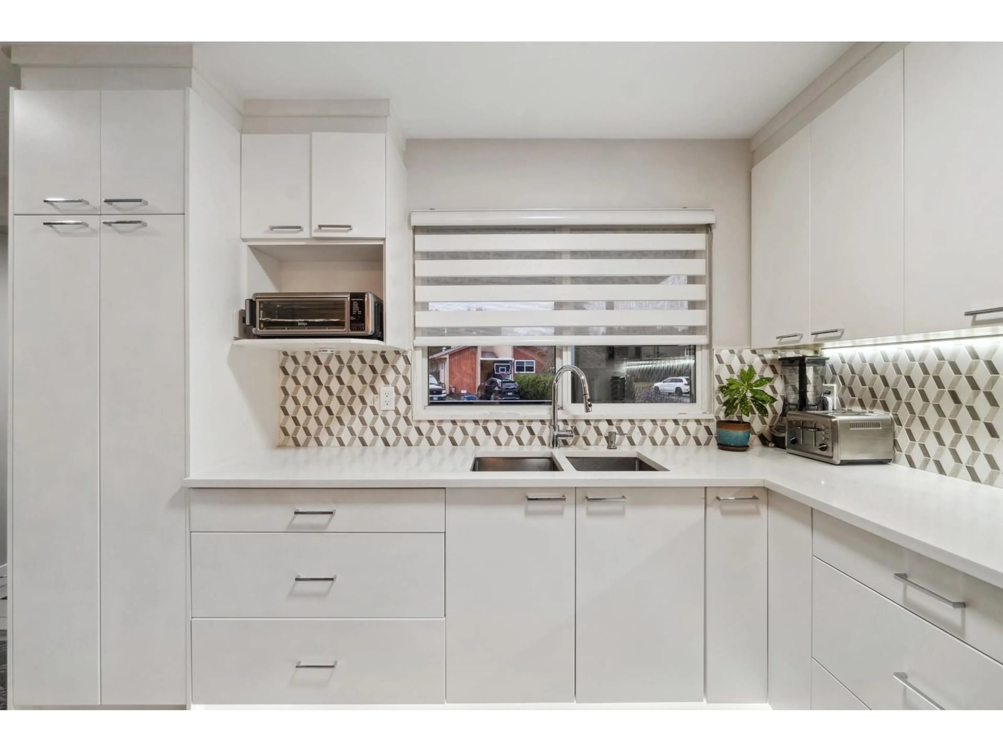 Contemporary kitchen, ceramic/tile floor for 7294 129B, Surrey British Columbia V3W6Z8