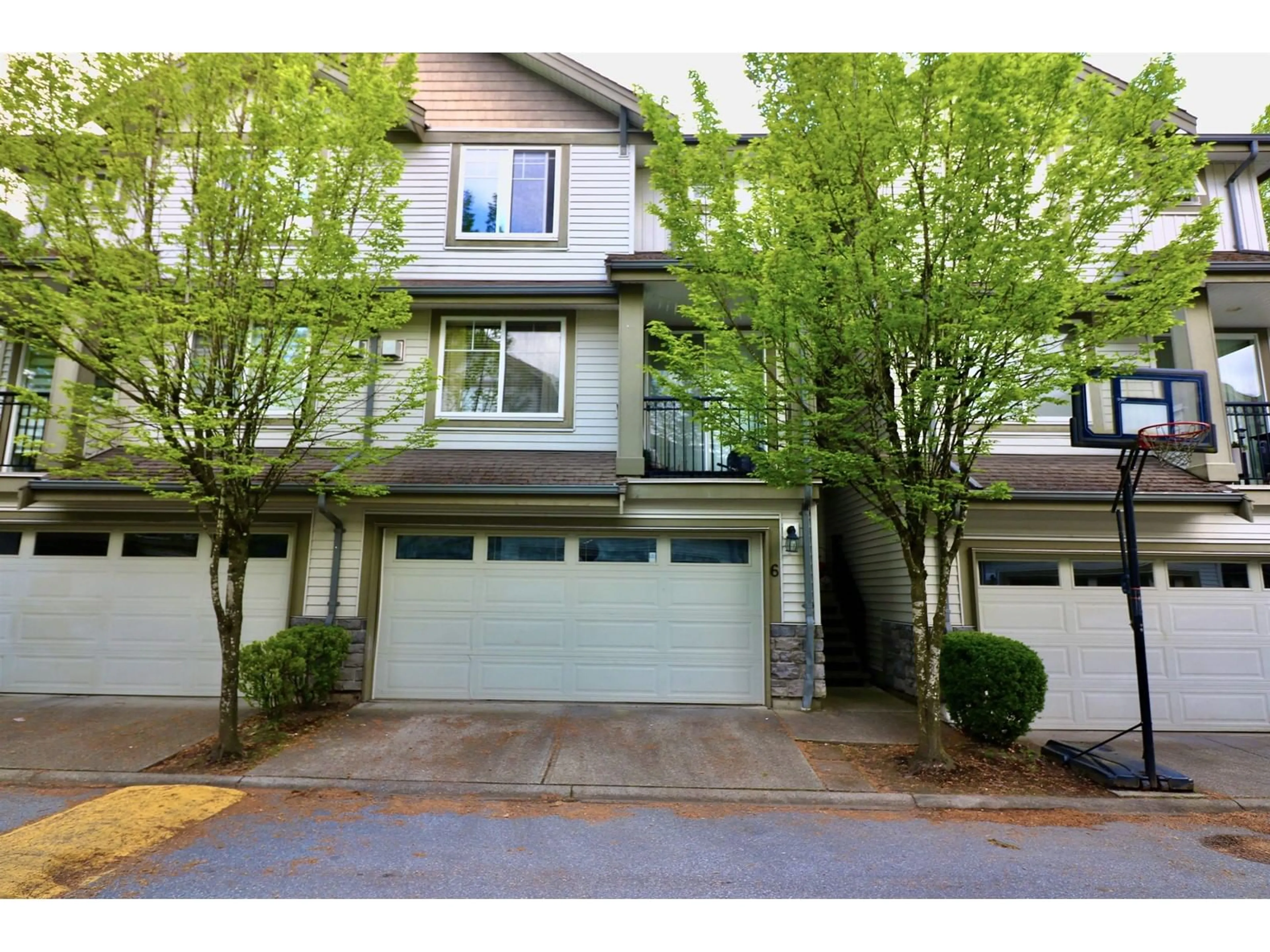 Unknown for 6 - 14453 72, Surrey British Columbia V3S2E6