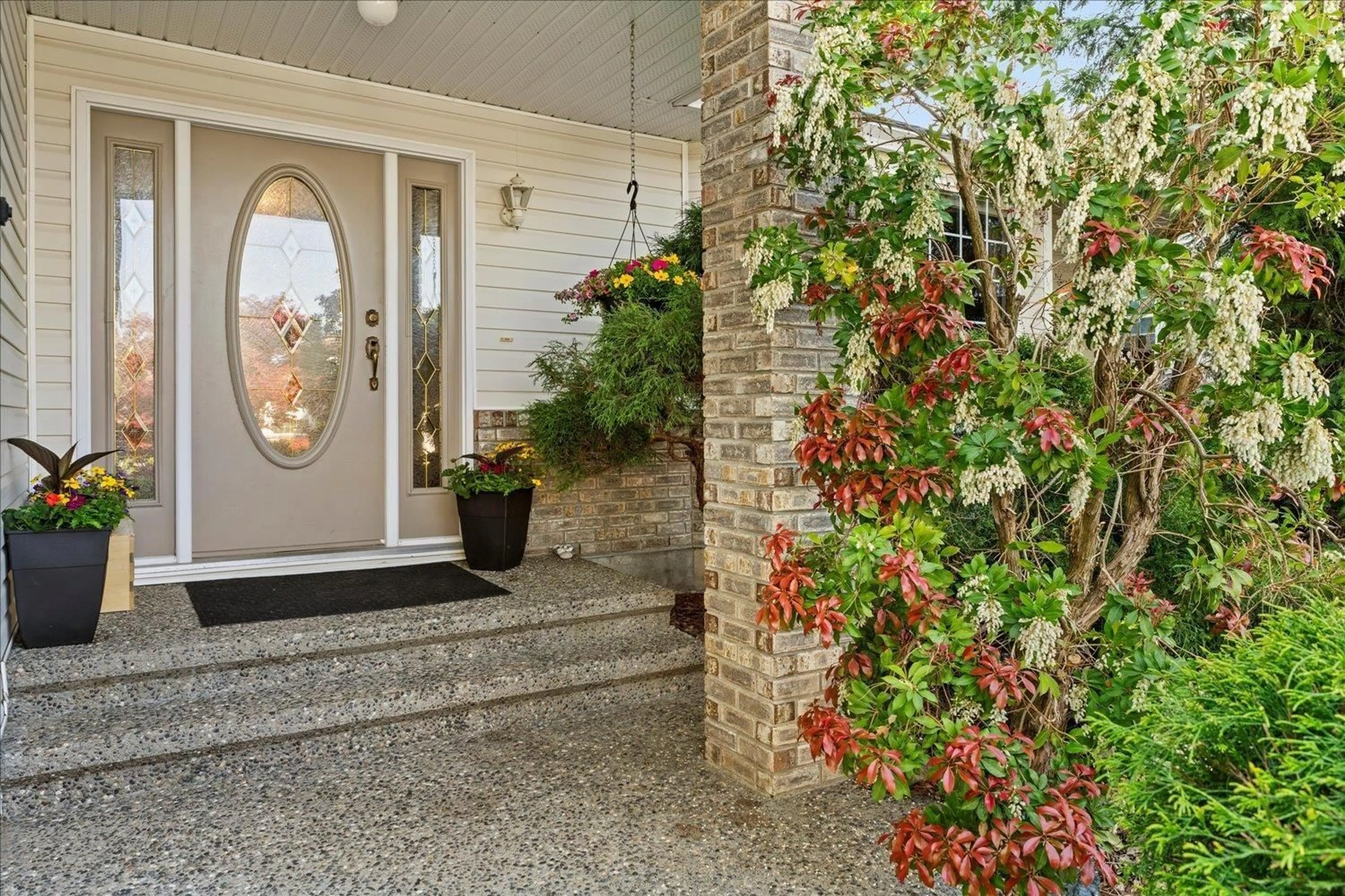 Indoor entryway for 5424 HIGHROAD CRESCENT, Chilliwack British Columbia V2R3Y1