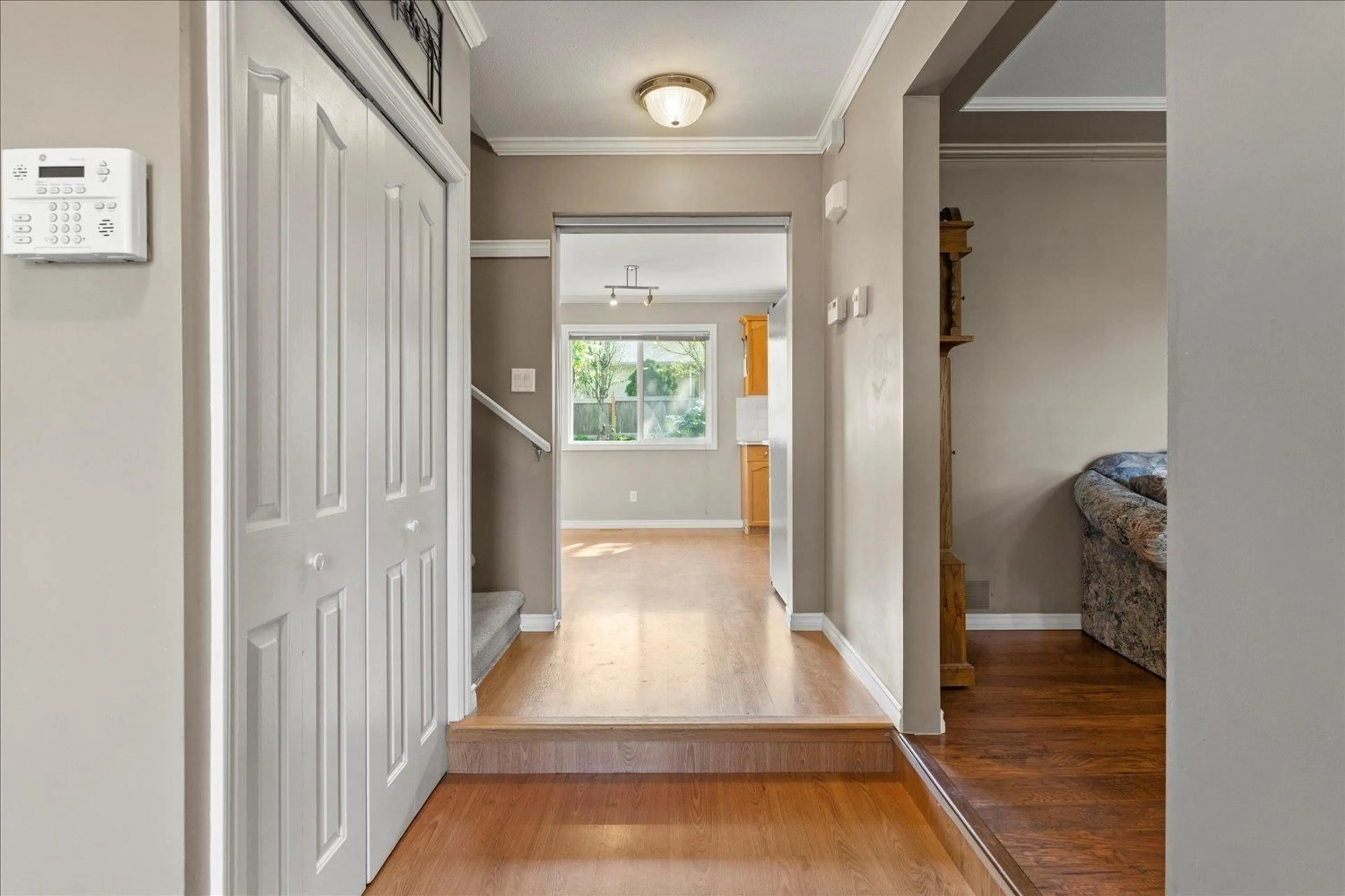 Indoor entryway for 5424 HIGHROAD CRESCENT, Chilliwack British Columbia V2R3Y1