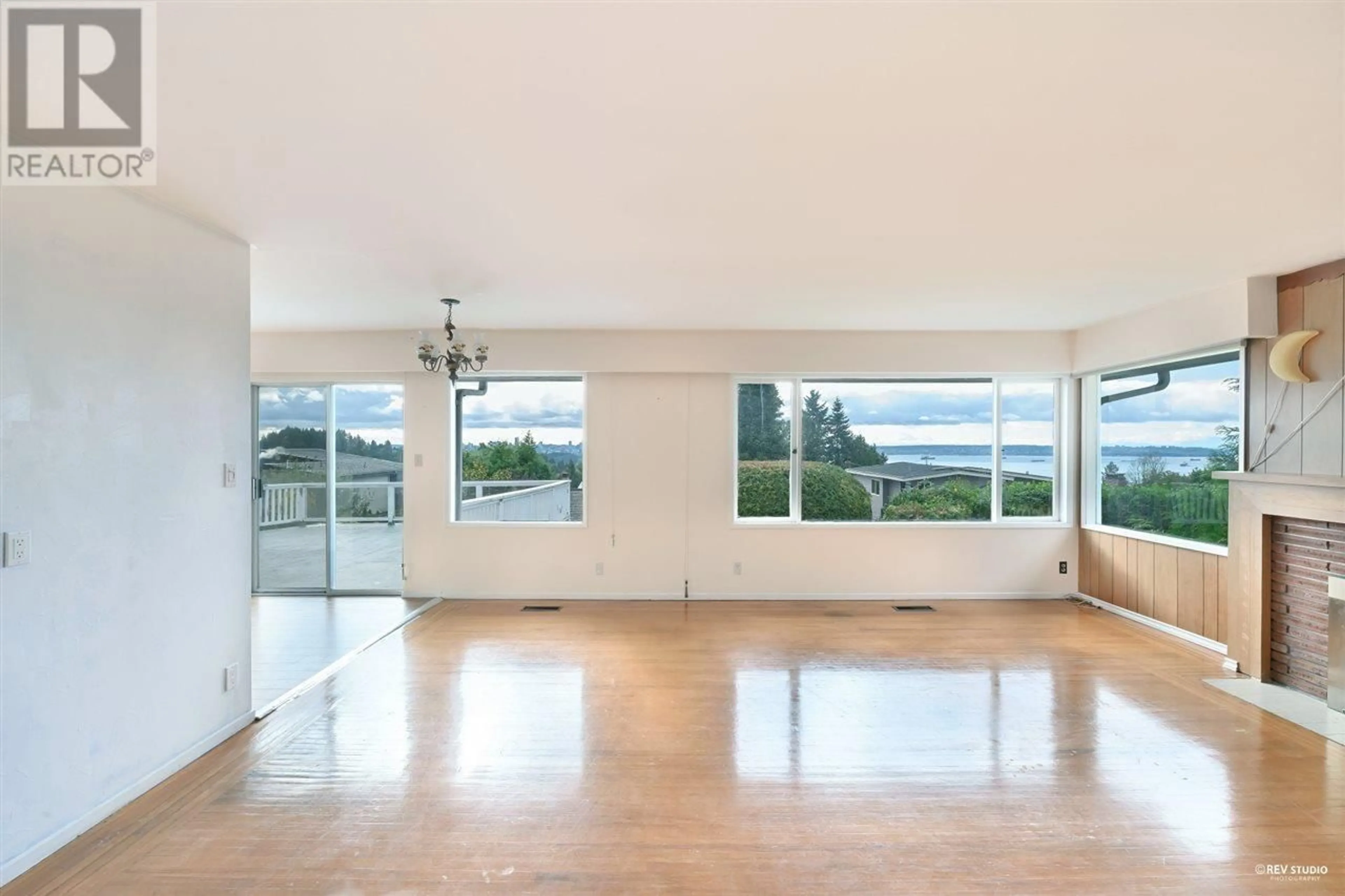 Unknown for 1158 QUEENS AVENUE, West Vancouver British Columbia V7S2K2