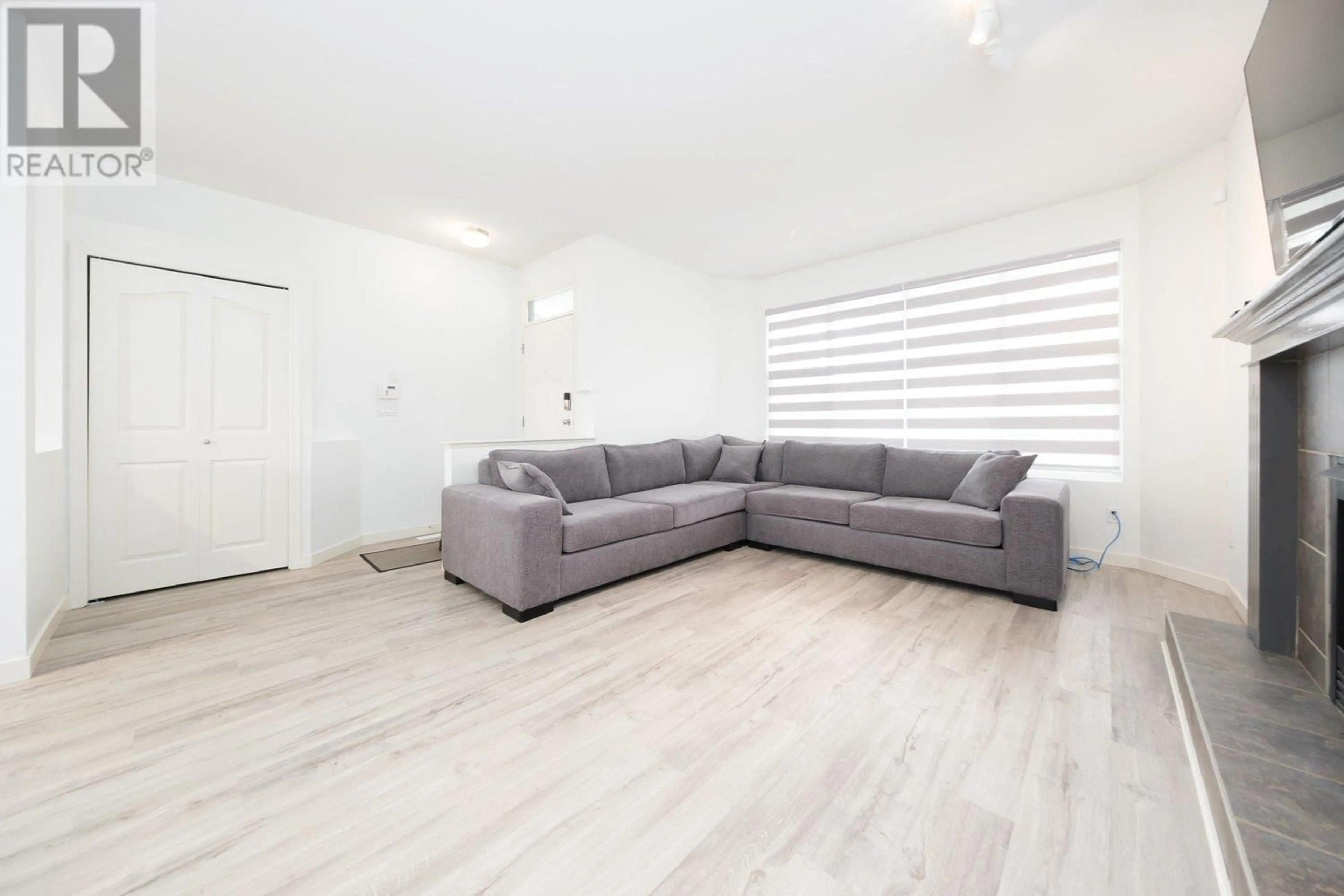 Living room with furniture, unknown for 24342 102B AVENUE, Maple Ridge British Columbia V2W1Y2