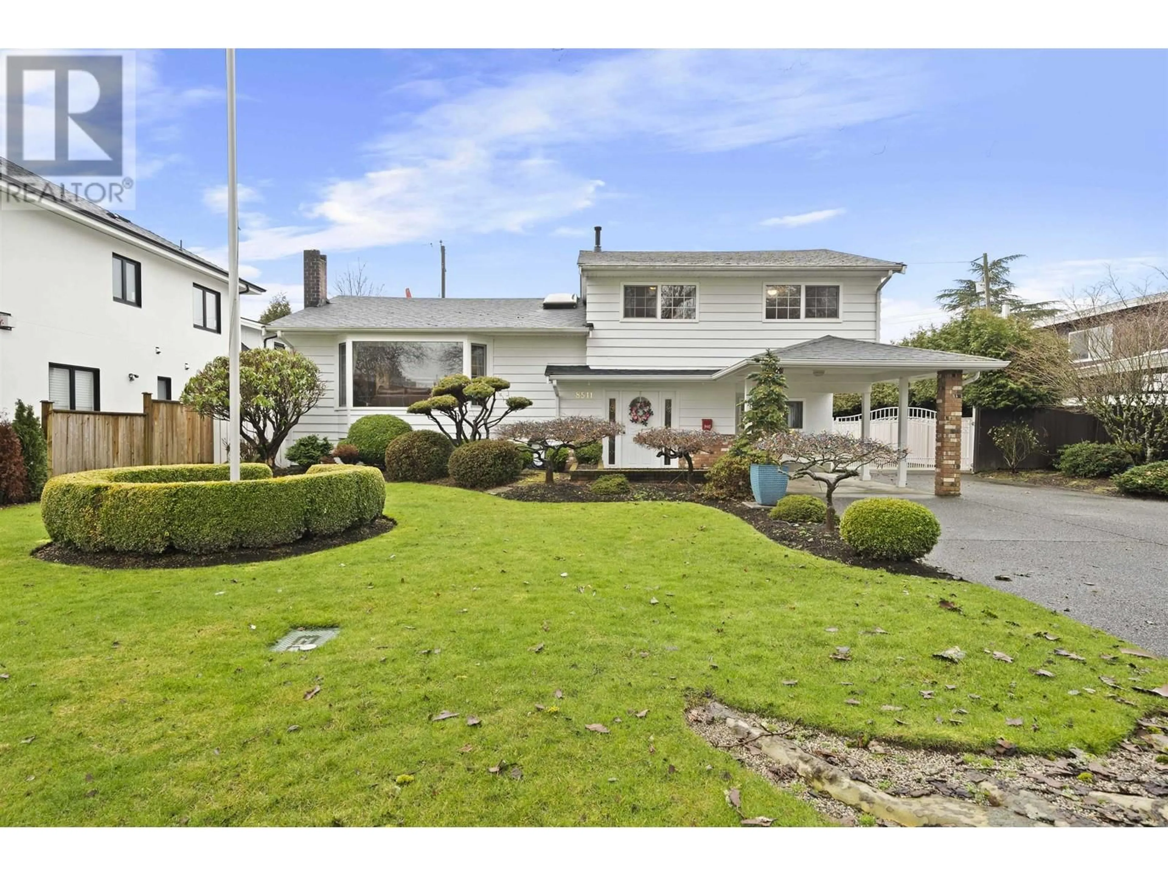 A pic from outside/outdoor area/front of a property/back of a property/a pic from drone, street for 8511 FAIRFAX CRESCENT, Richmond British Columbia V7C1X9