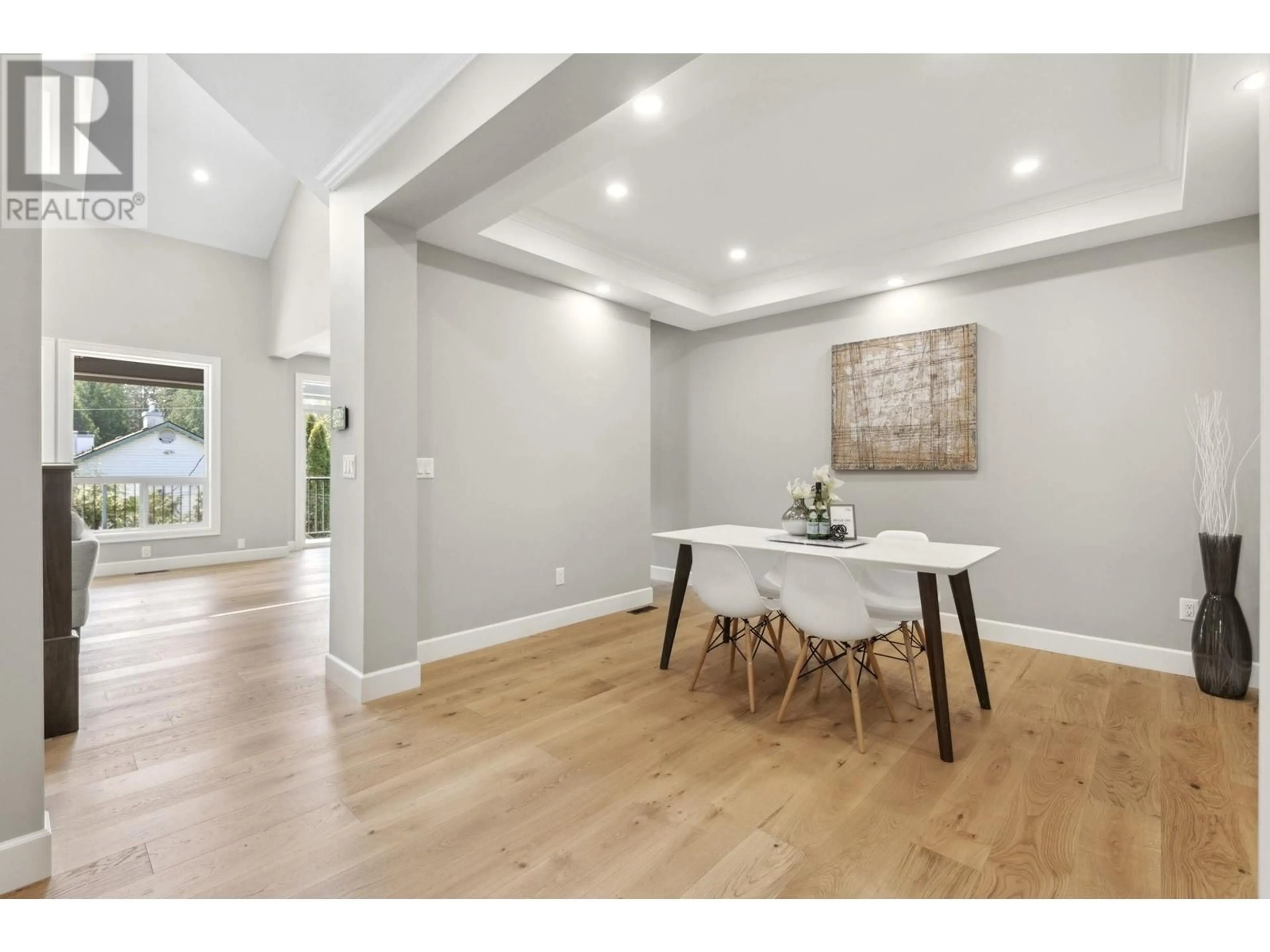 Dining room, wood/laminate floor for 3312 MCTAVISH COURT, Coquitlam British Columbia V3E2Z7