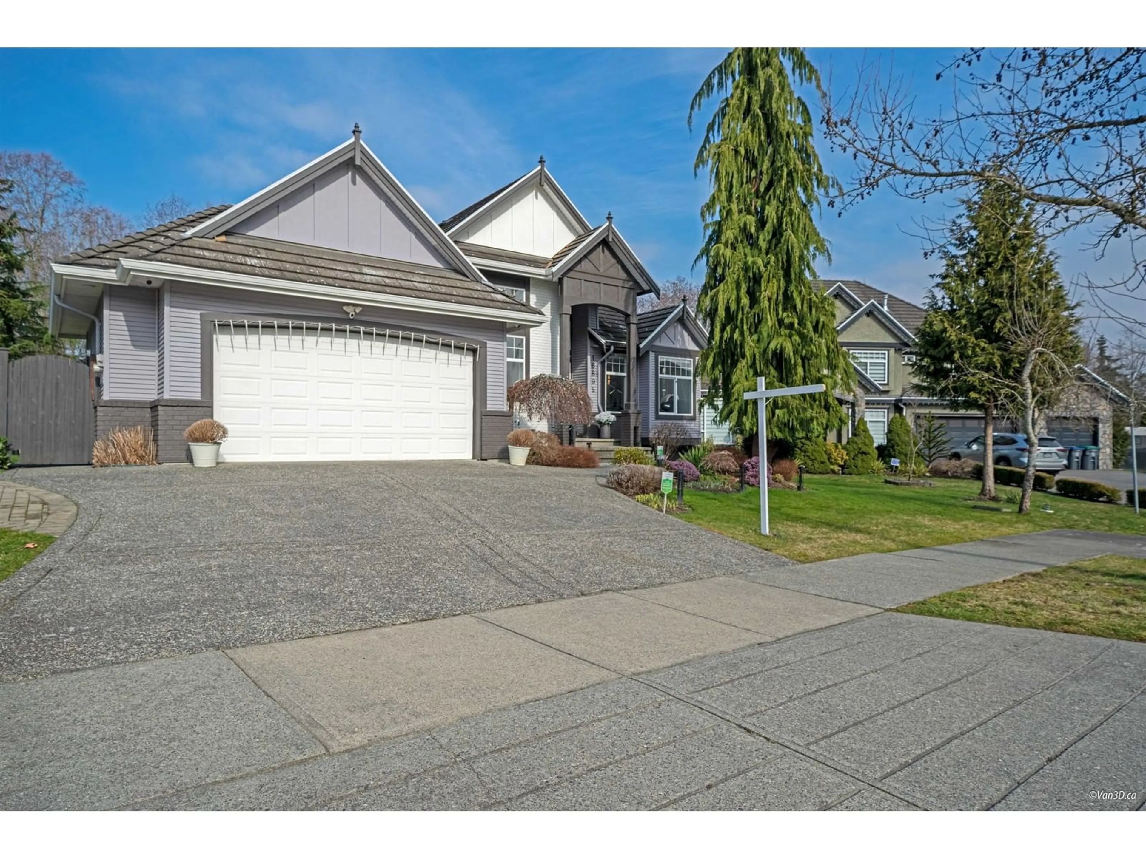 Unknown for 16895 87, Surrey British Columbia V4N5J4