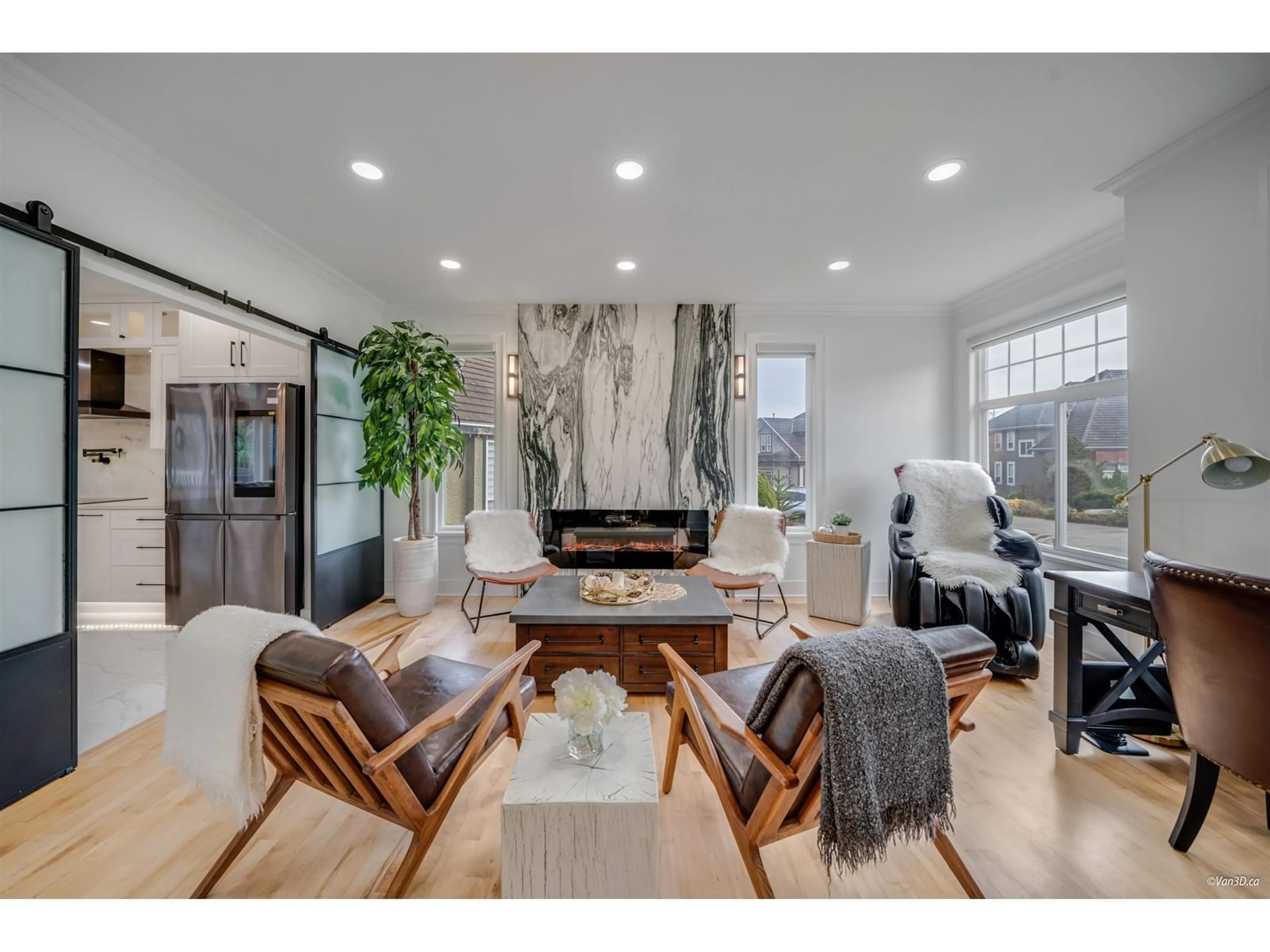 Living room with furniture, unknown for 16895 87, Surrey British Columbia V4N5J4