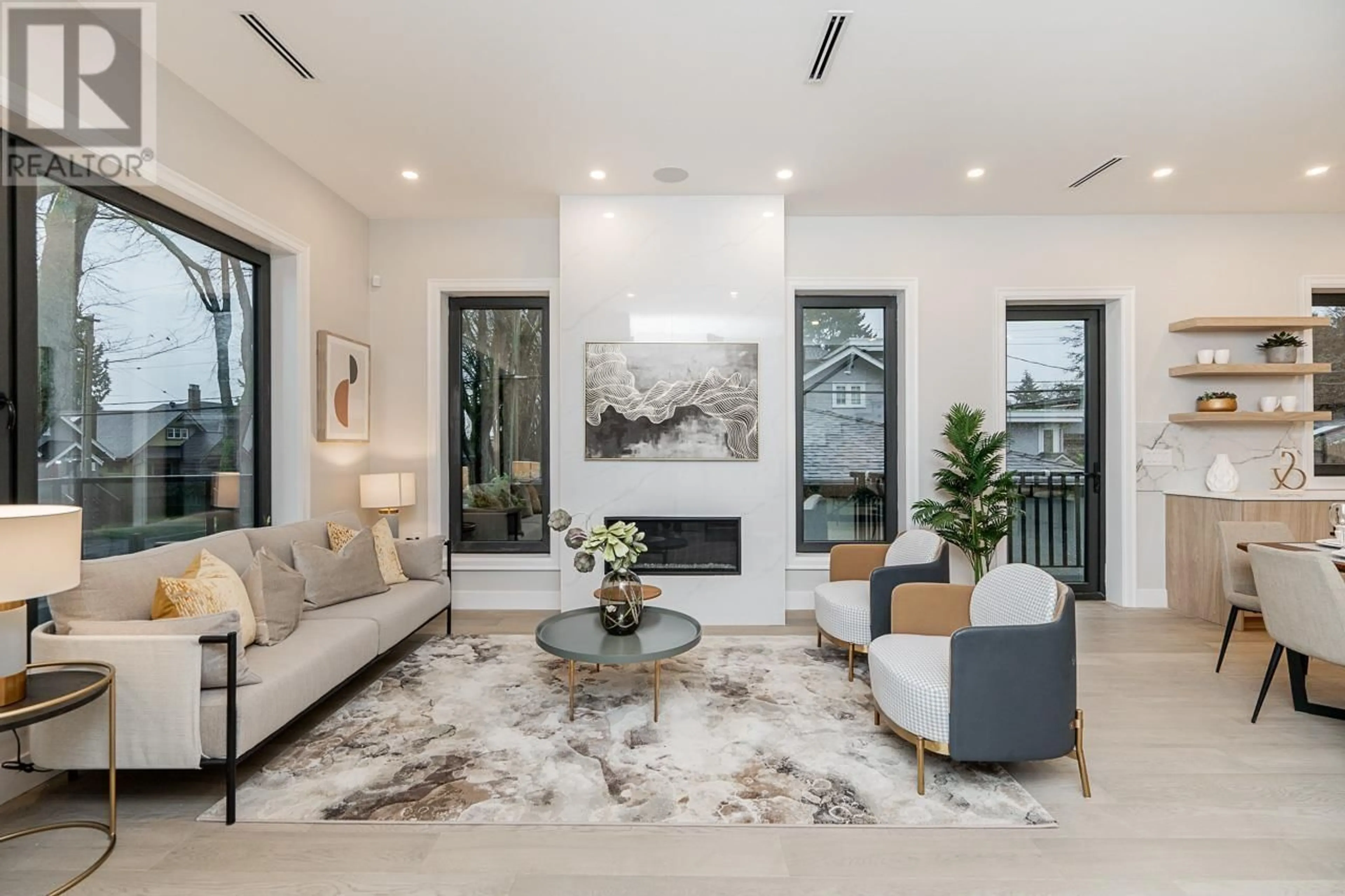 Living room with furniture, unknown for 4010 BLENHEIM STREET, Vancouver British Columbia V6L2Y9