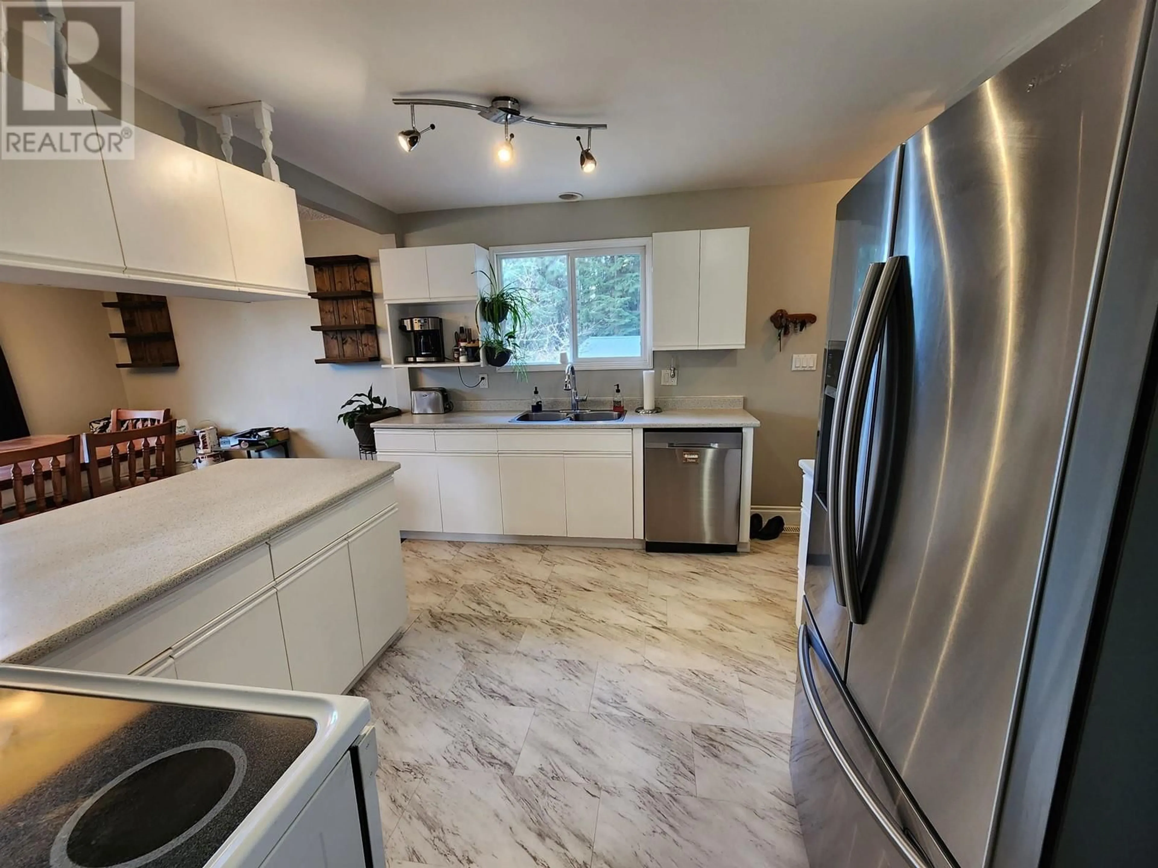 Unknown for 6151 CALEDONIA CRESCENT, Prince George British Columbia V2N2H5