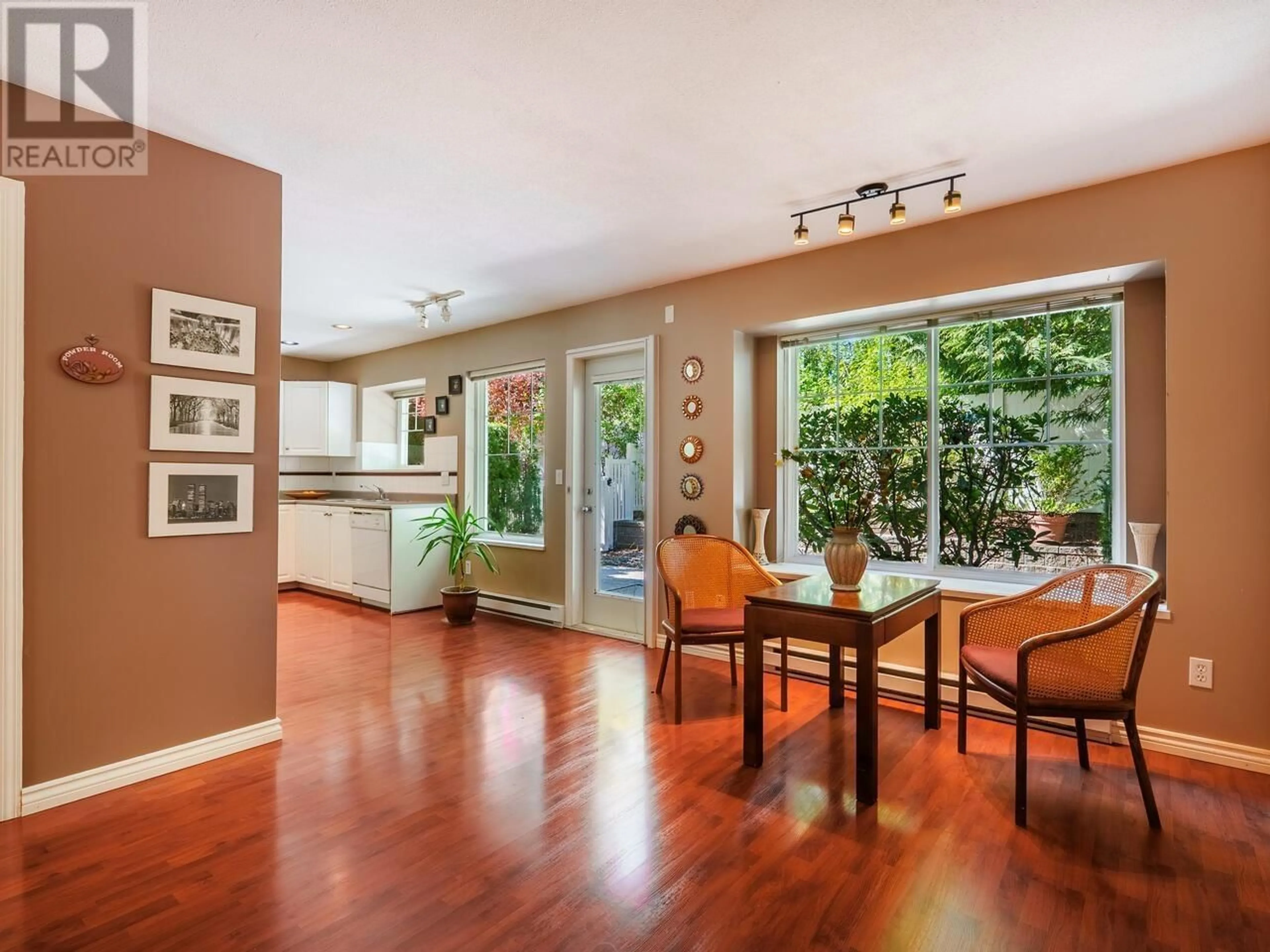Dining room, wood/laminate floor for 7 - 23085 118 AVENUE, Maple Ridge British Columbia V2X3J7