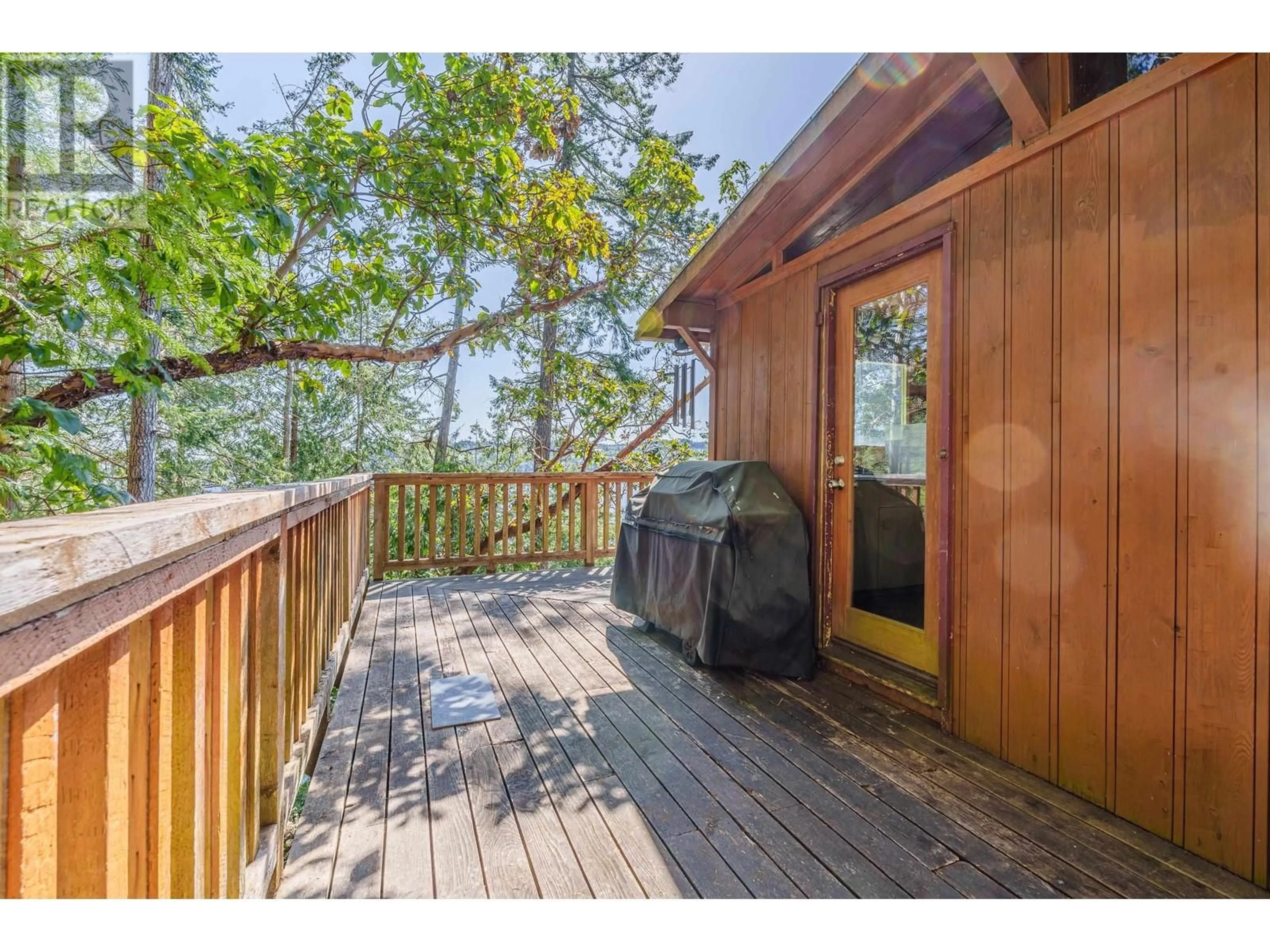 Patio, water/lake/river/ocean view for 6037 SANDY HOOK ROAD, Sechelt British Columbia V7Z0C9