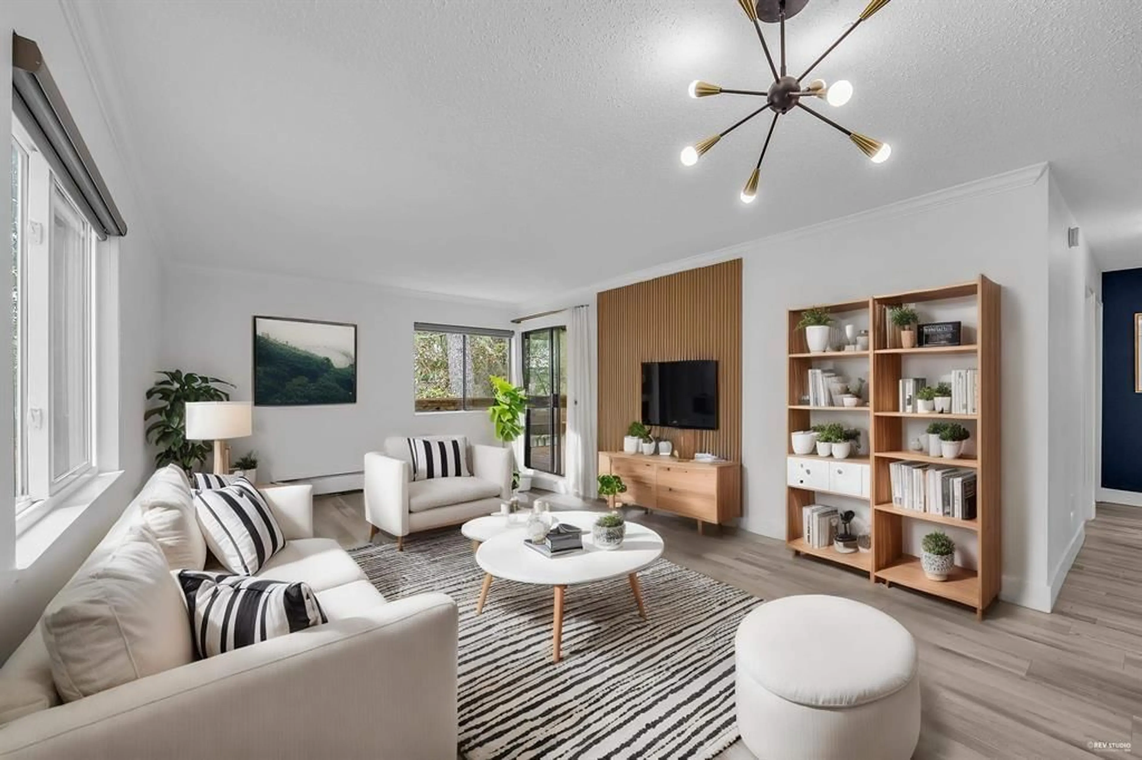Living room with furniture, unknown for 102 - 1555 FIR, White Rock British Columbia V4B4B6