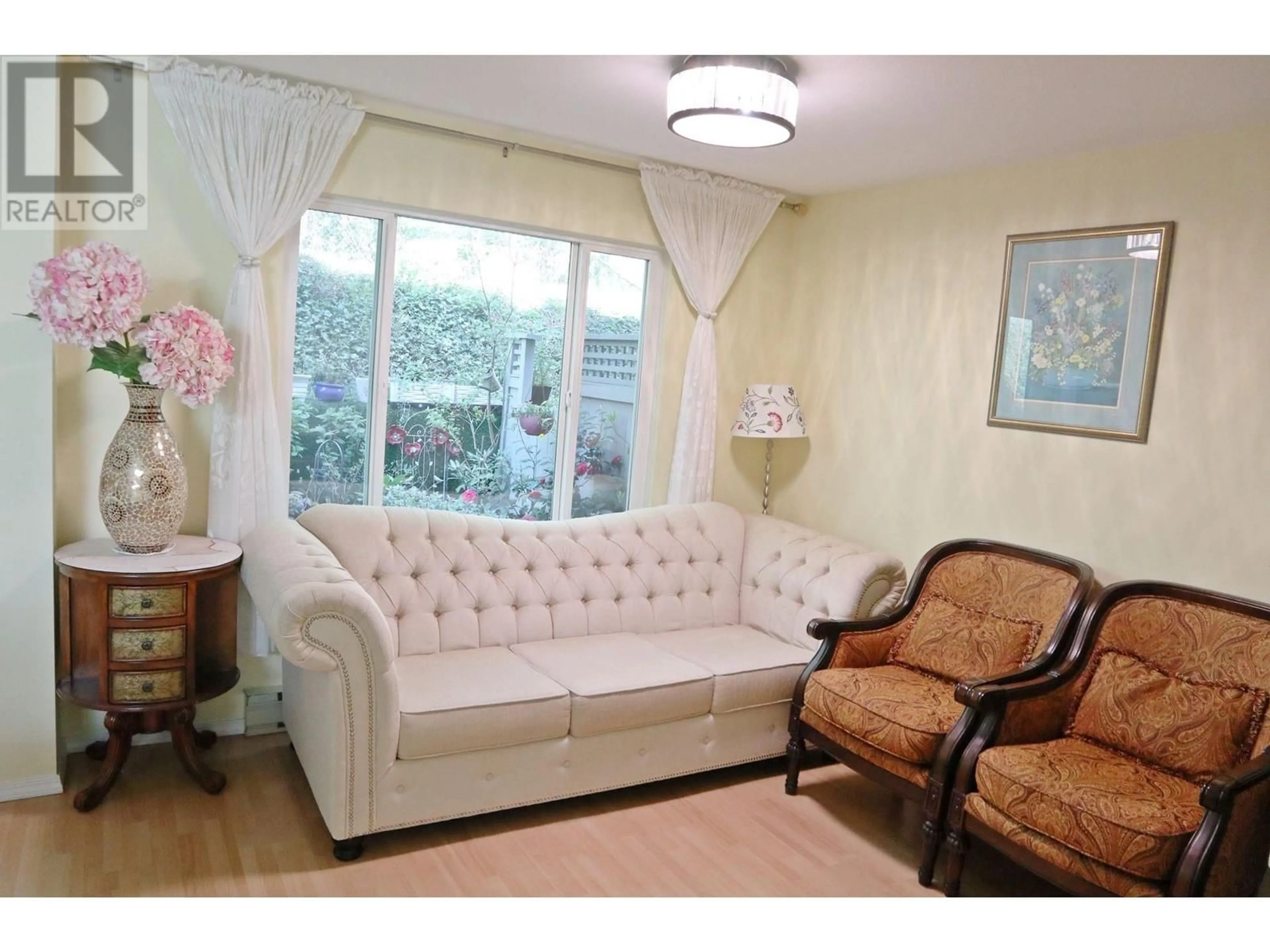Living room with furniture, unknown for 22 - 2736 ATLIN PLACE, Coquitlam British Columbia V3C5T2