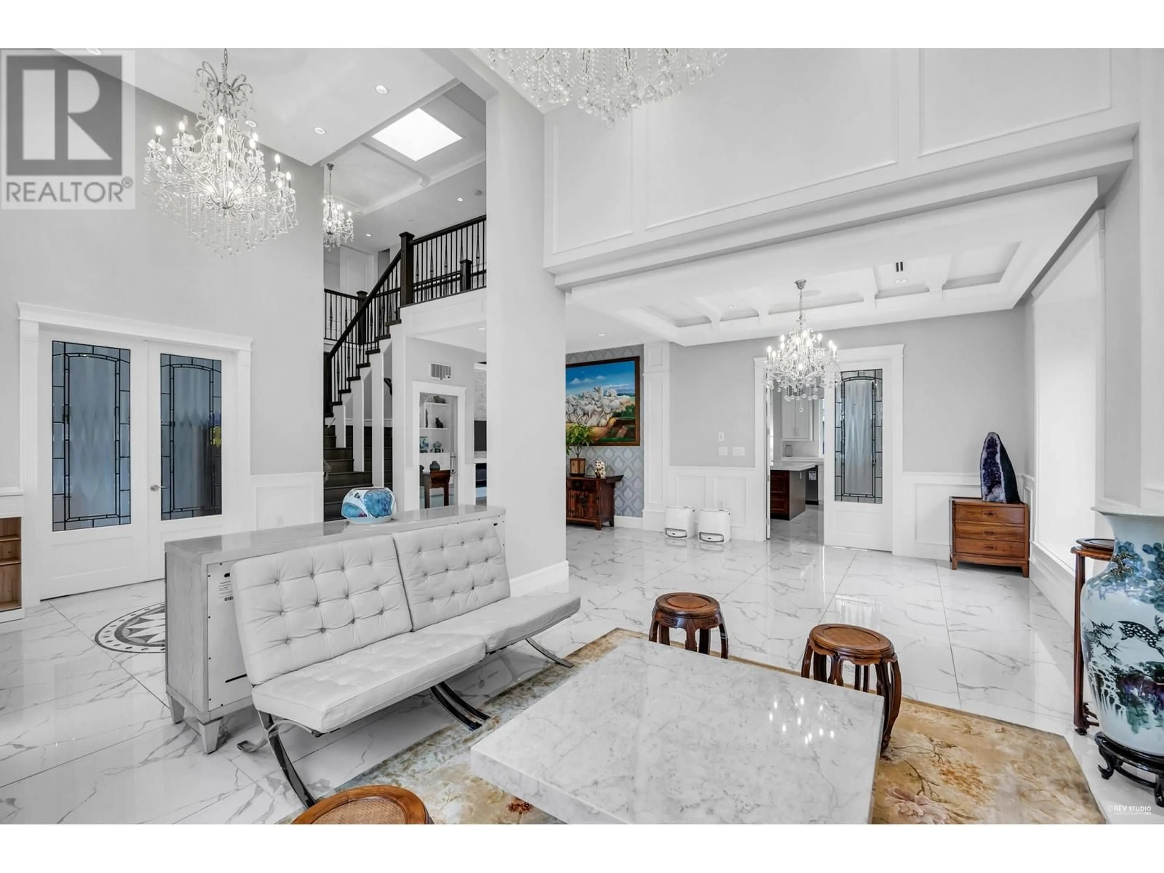 Indoor foyer for 10720 MORTFIELD ROAD, Richmond British Columbia V7A2W3