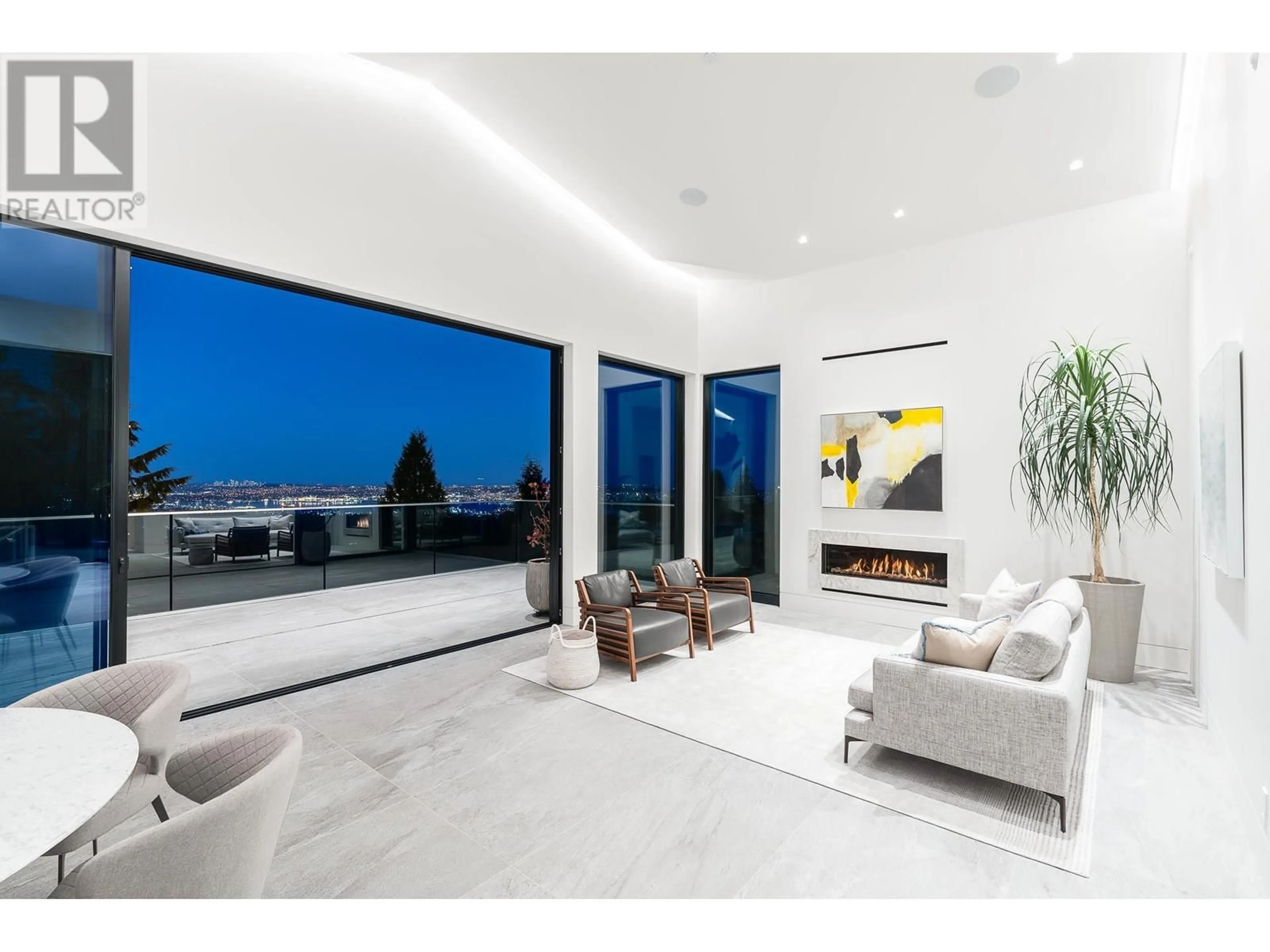 Unknown for 535 CRAIGMOHR DRIVE, West Vancouver British Columbia V7S1W8