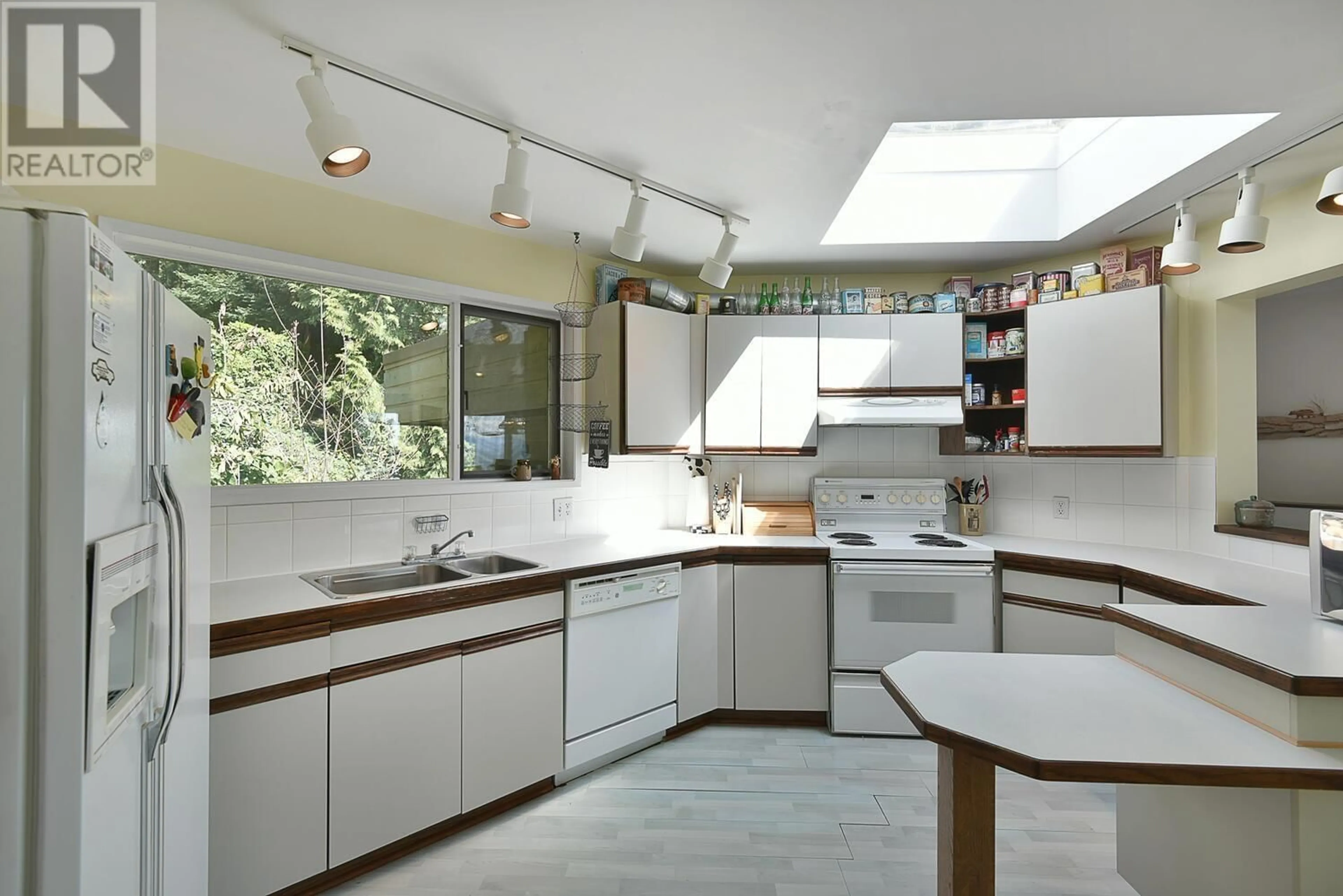 Unknown for 7297 BELLE ROAD, Sechelt British Columbia V7Z0T3