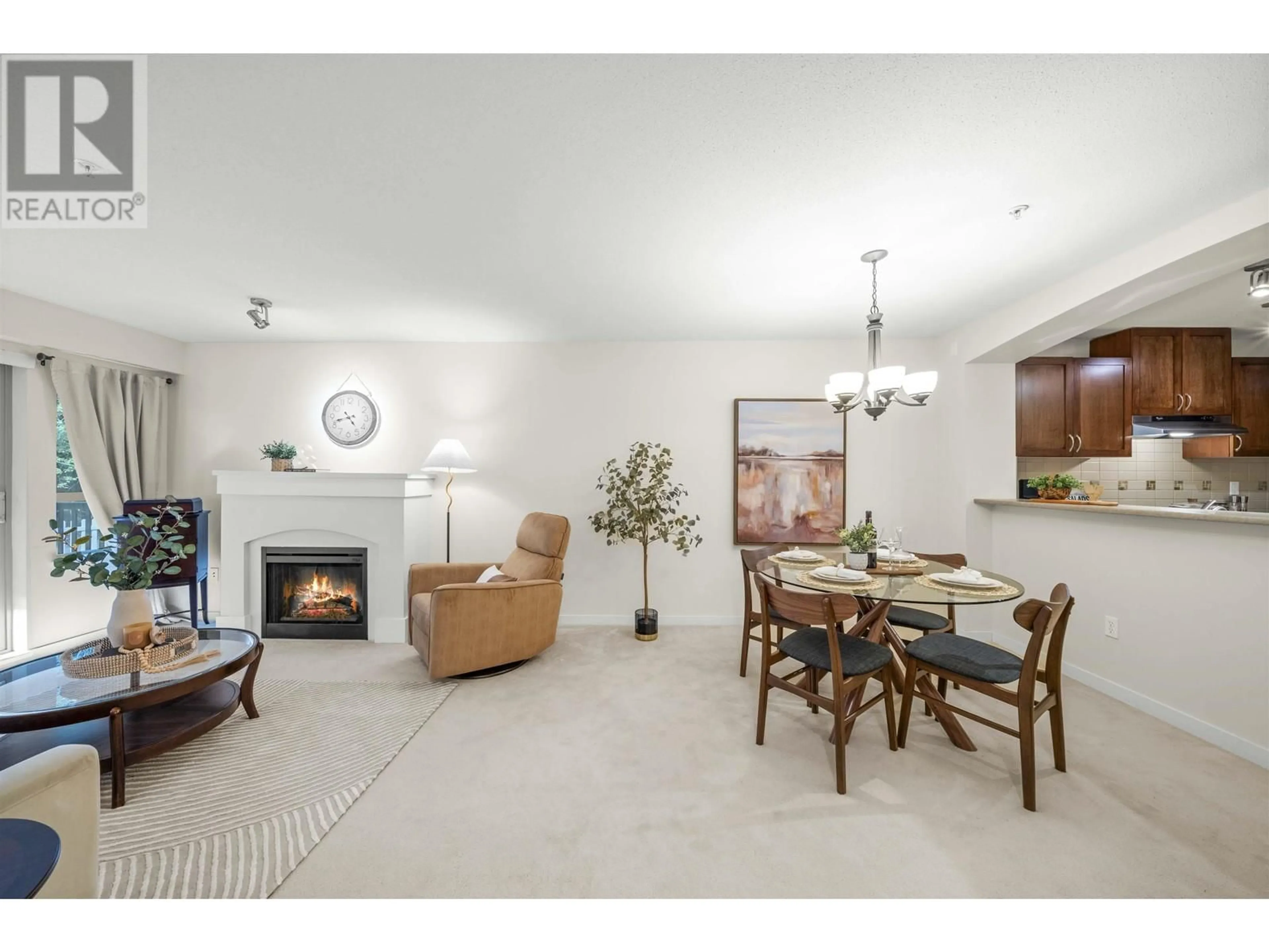 Living room with furniture, ceramic/tile floor for 307 - 2959 SILVER SPRINGS BOULEVARD, Coquitlam British Columbia V3E3S5