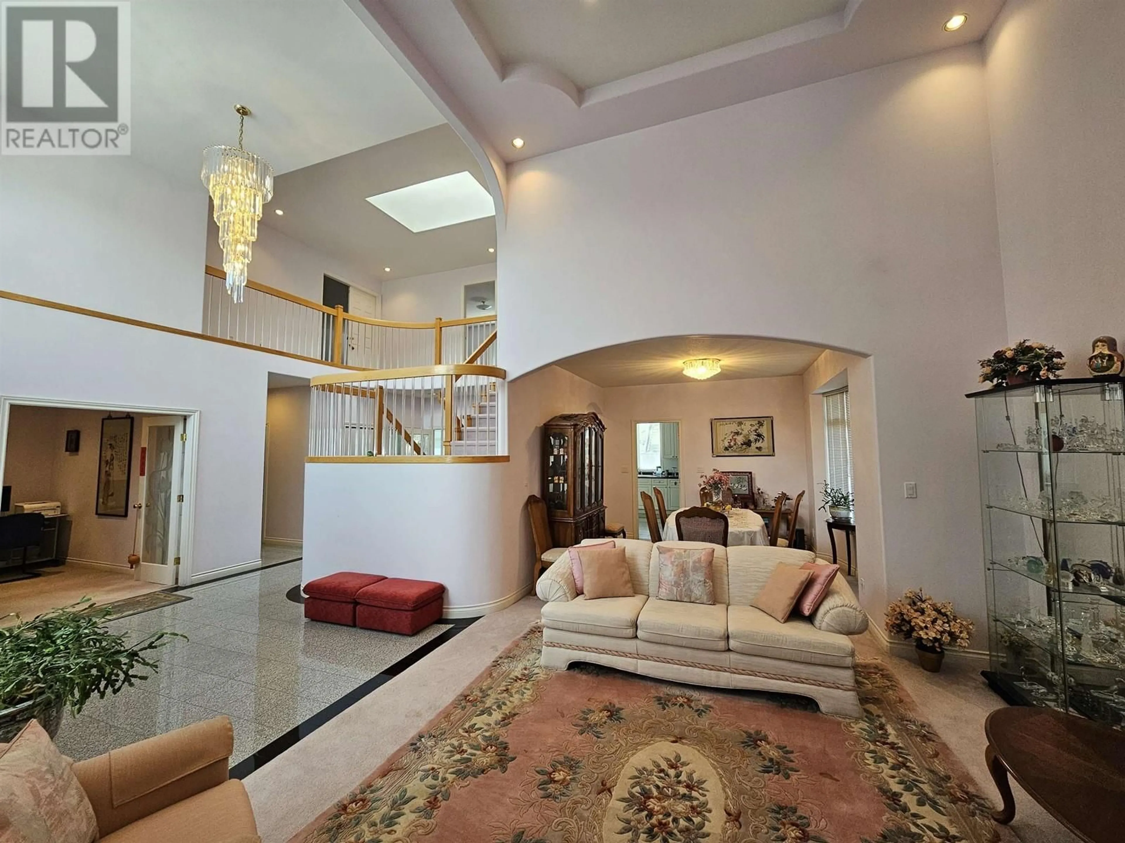 Indoor foyer for 7340 BATES ROAD, Richmond British Columbia V7A1C7