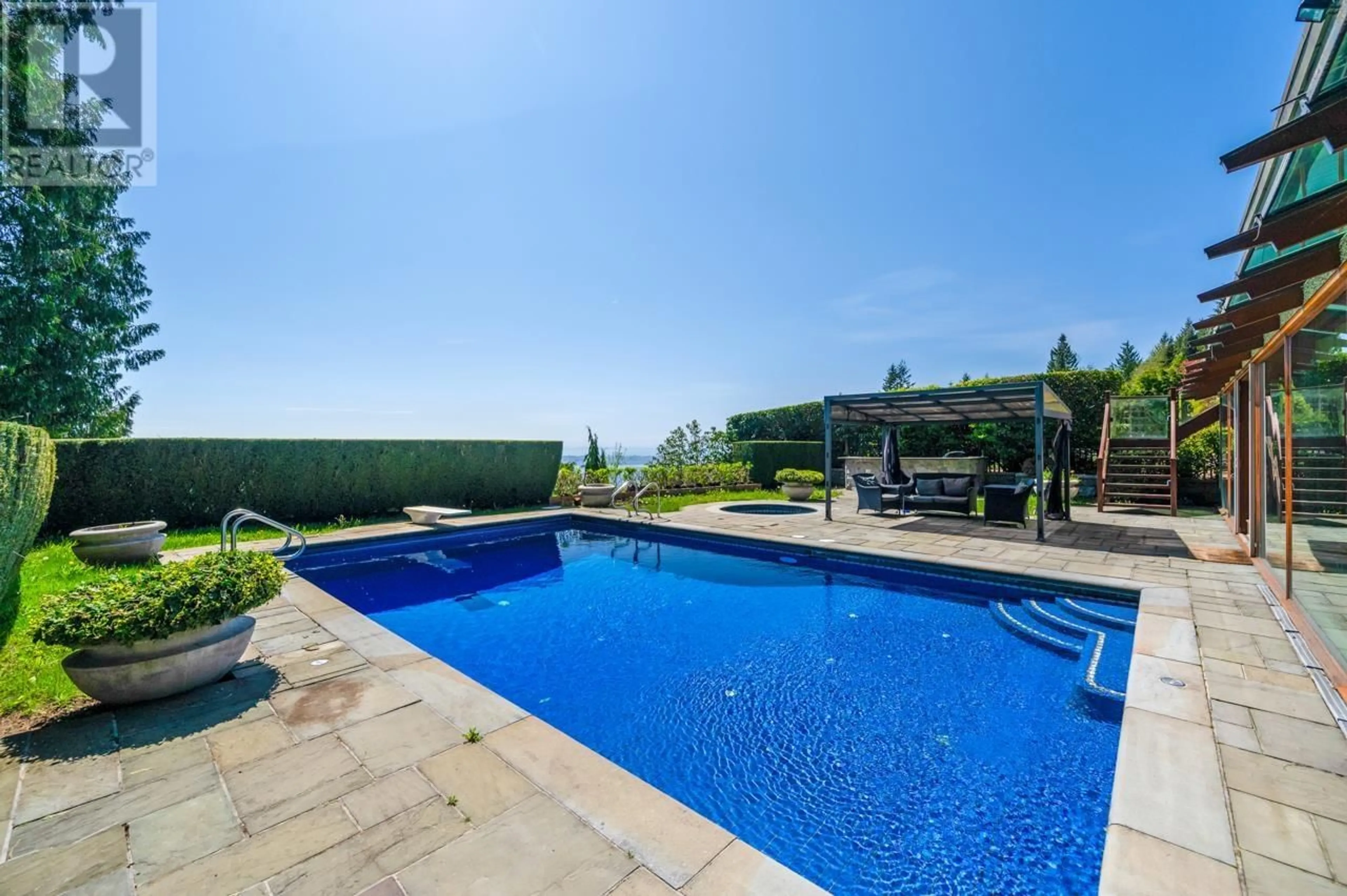 Pool for 1626 PINECREST DRIVE, West Vancouver British Columbia V7S3H3