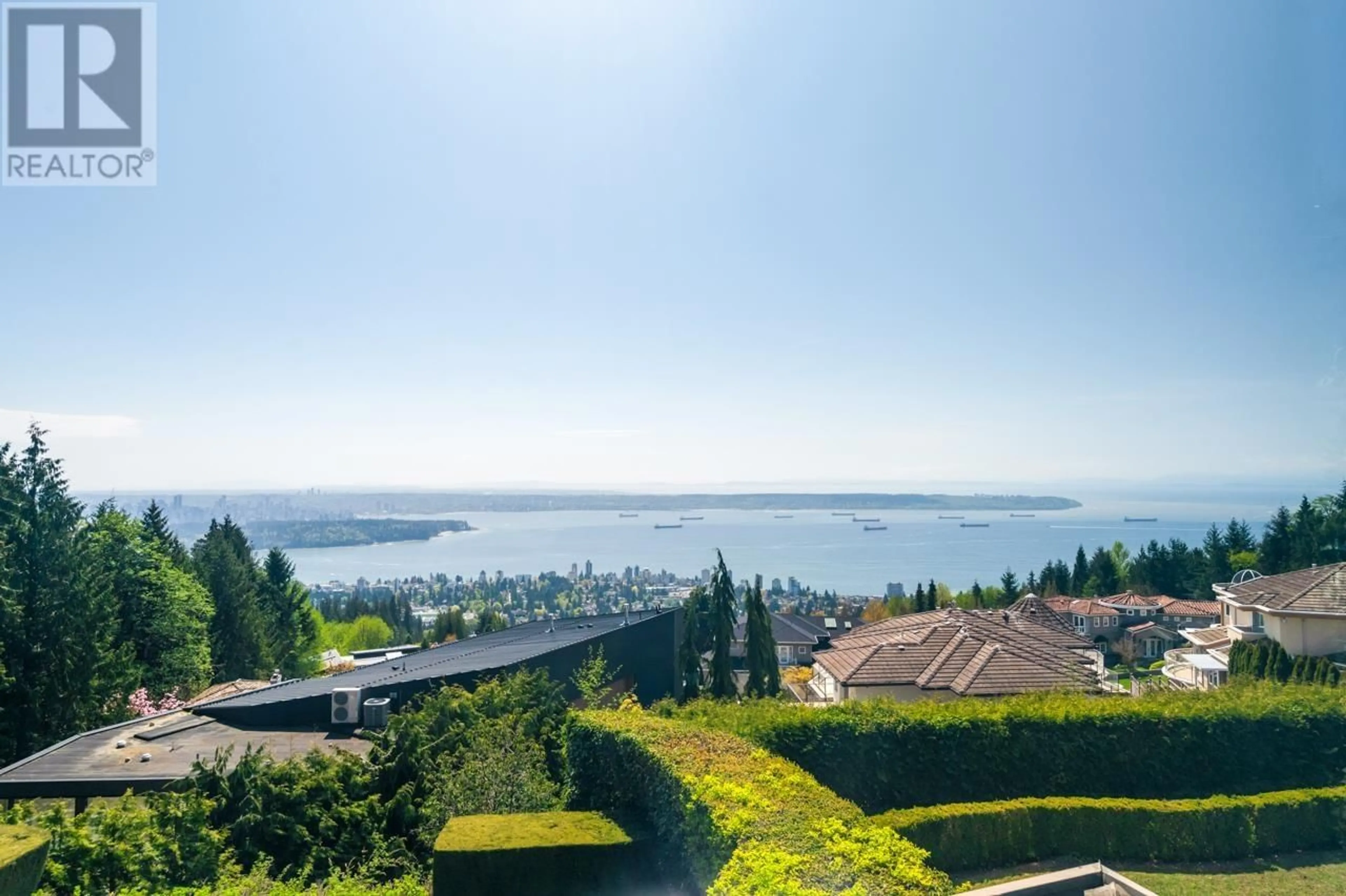 A pic from outside/outdoor area/front of a property/back of a property/a pic from drone, water/lake/river/ocean view for 1626 PINECREST DRIVE, West Vancouver British Columbia V7S3H3