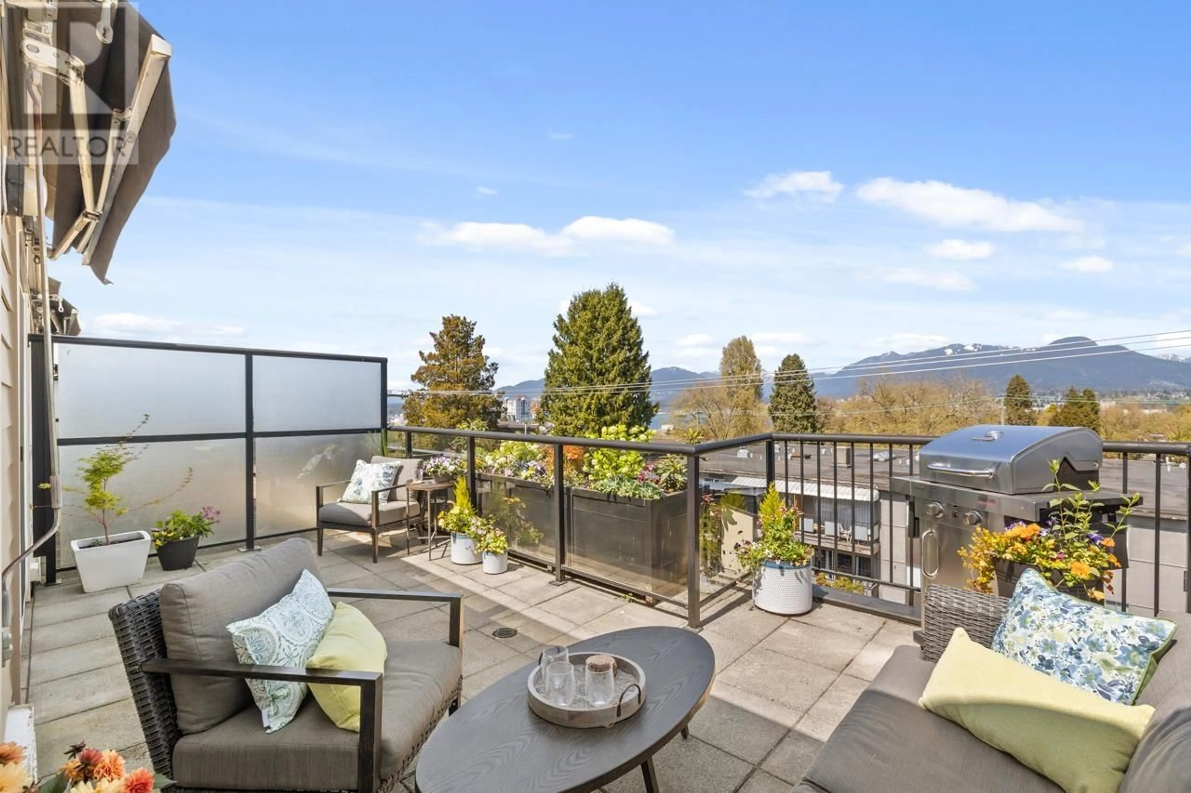 Patio, mountain view for PH2 - 2265 HASTINGS STREET, Vancouver British Columbia V5L1V3