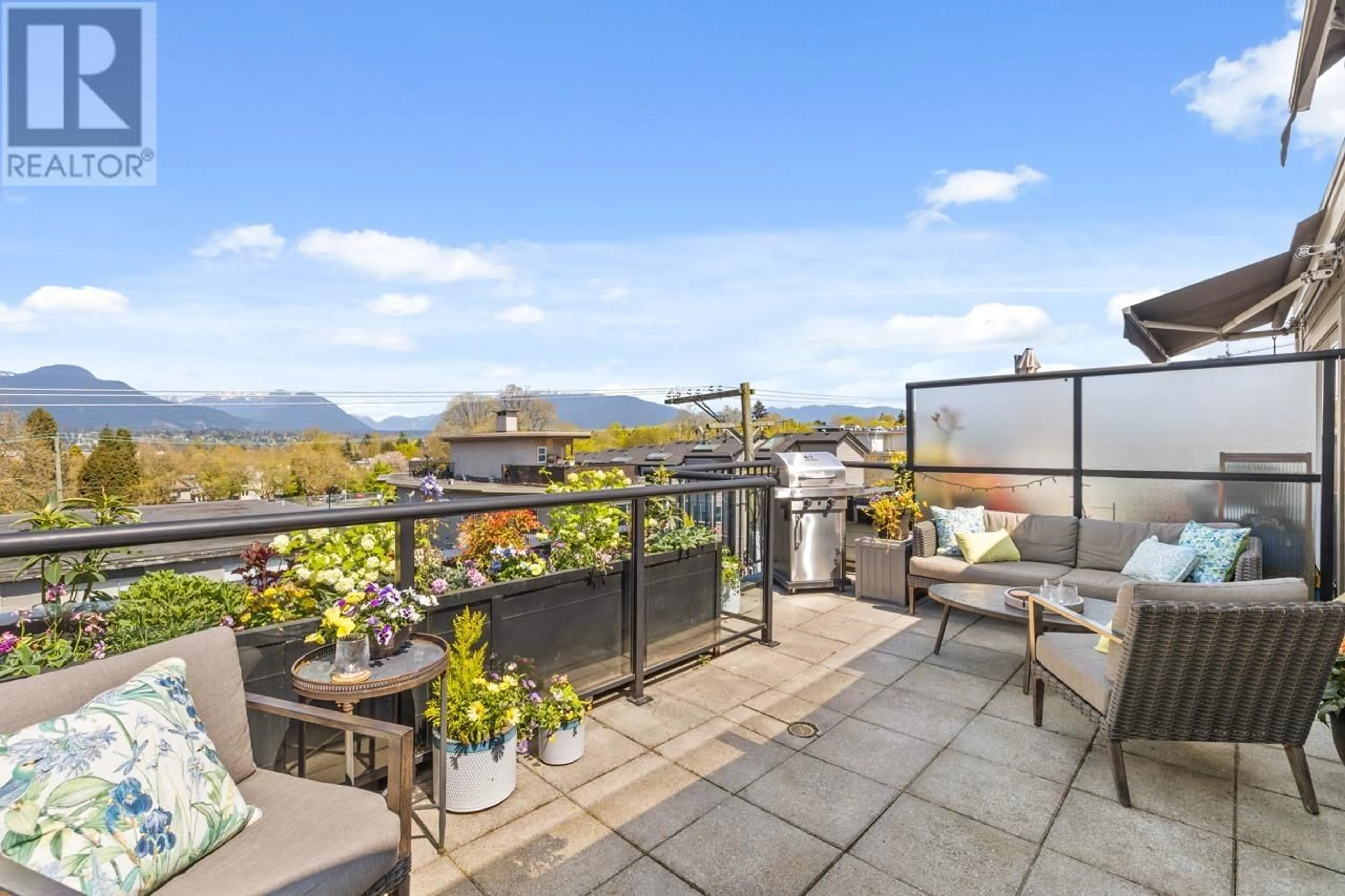 Patio, mountain view for PH2 - 2265 HASTINGS STREET, Vancouver British Columbia V5L1V3