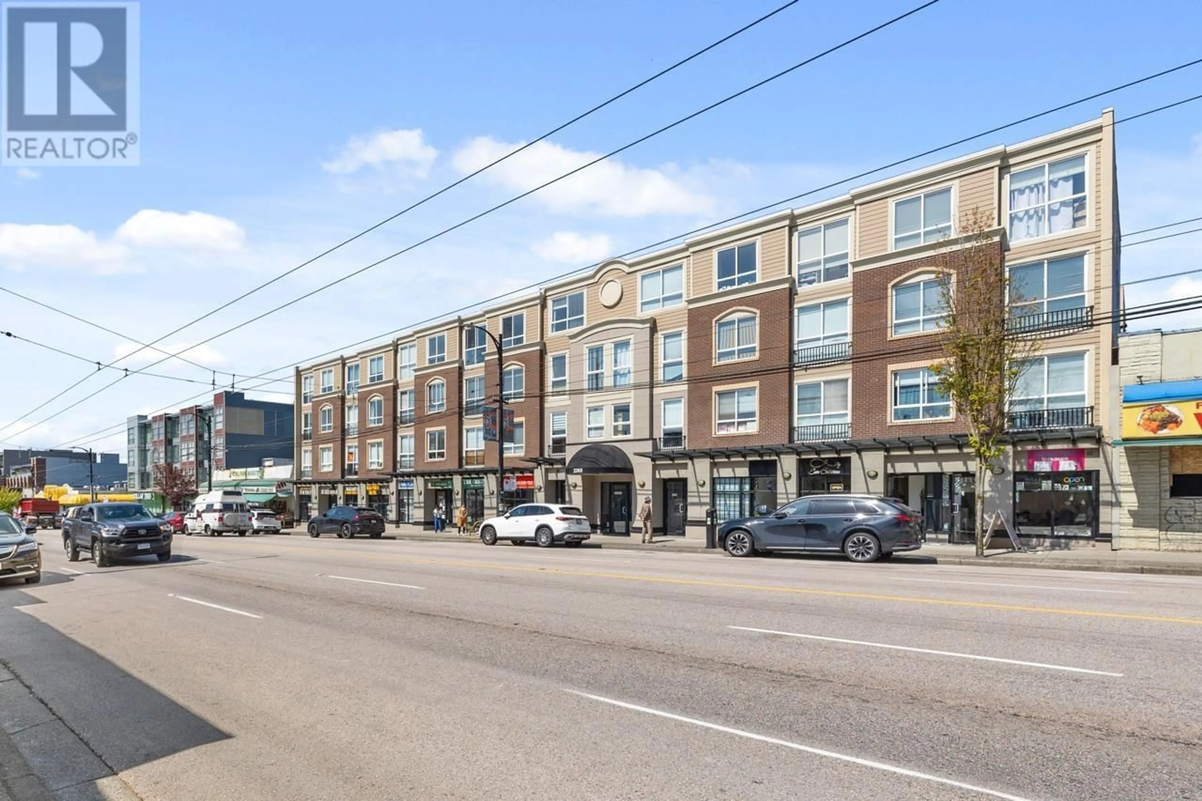 Patio, street for PH2 - 2265 HASTINGS STREET, Vancouver British Columbia V5L1V3