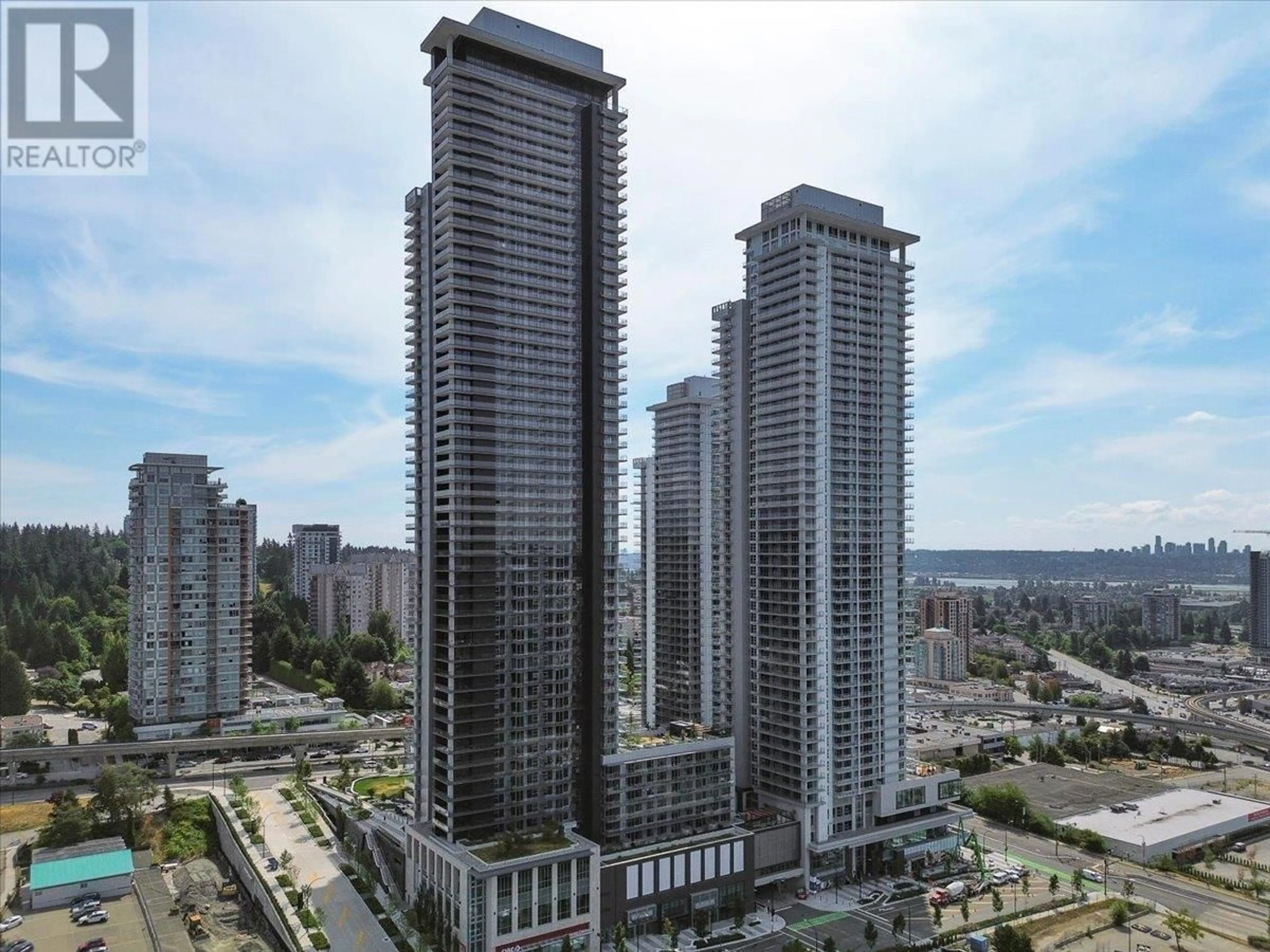 A pic from outside/outdoor area/front of a property/back of a property/a pic from drone, city buildings view from balcony for 3607 - 3809 EVERGREEN PLACE, Burnaby British Columbia V3J0M1