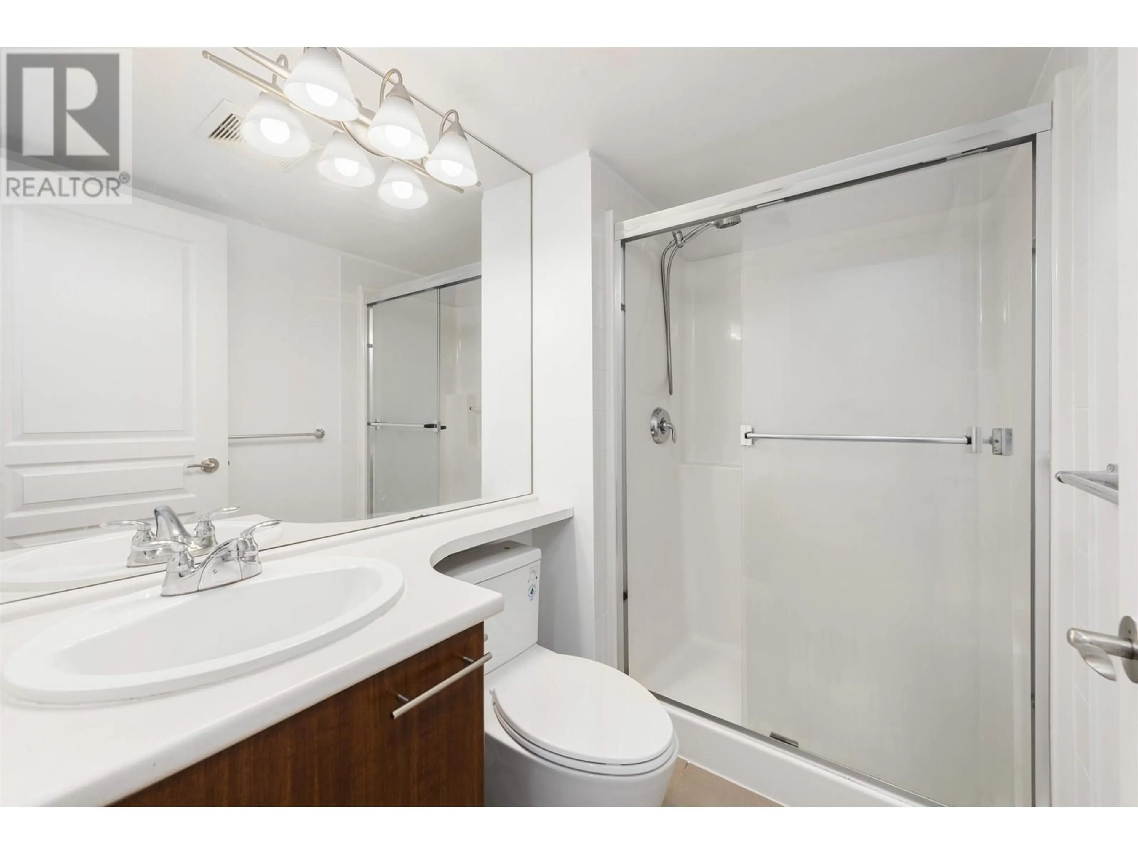 Standard bathroom, unknown for 309 - 4768 BRENTWOOD DRIVE, Burnaby British Columbia V5C0C7
