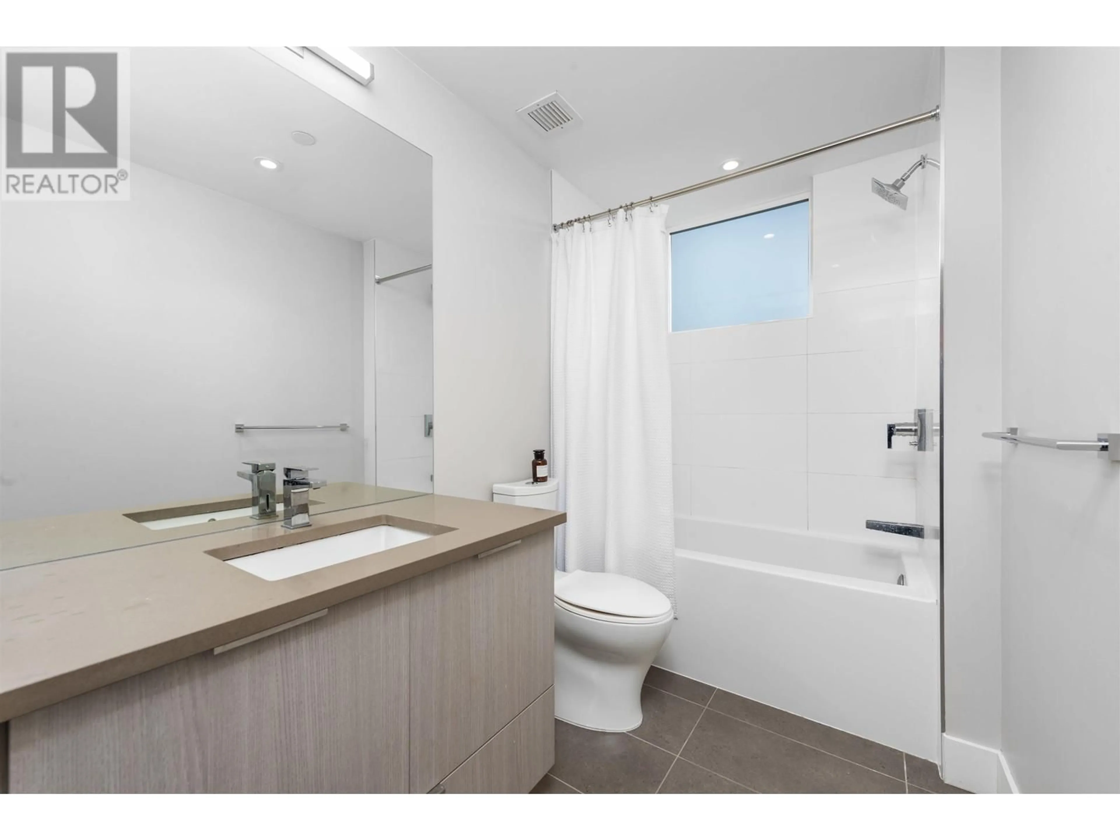 Standard bathroom, ceramic/tile floor for 309 - 3588 SAWMILL CRESCENT, Vancouver British Columbia V5S0H5