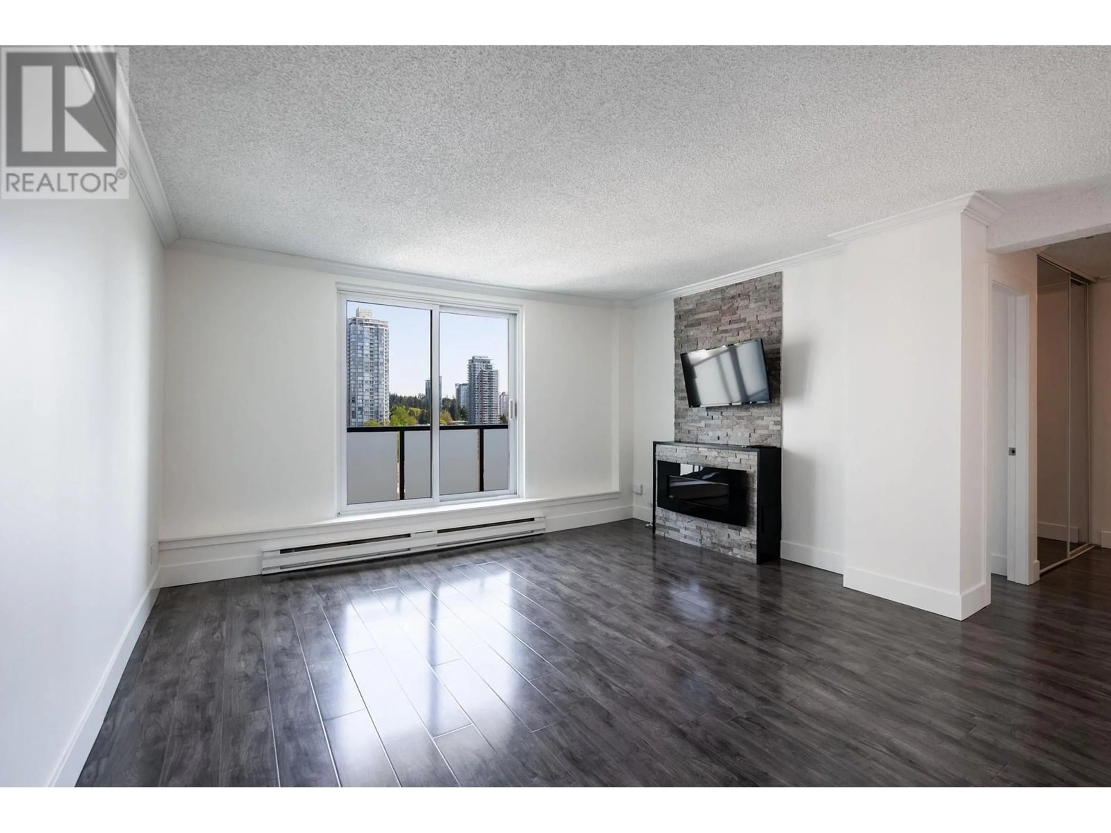 A pic of a room for 1702 - 9541 ERICKSON DRIVE, Burnaby British Columbia V3J7N8