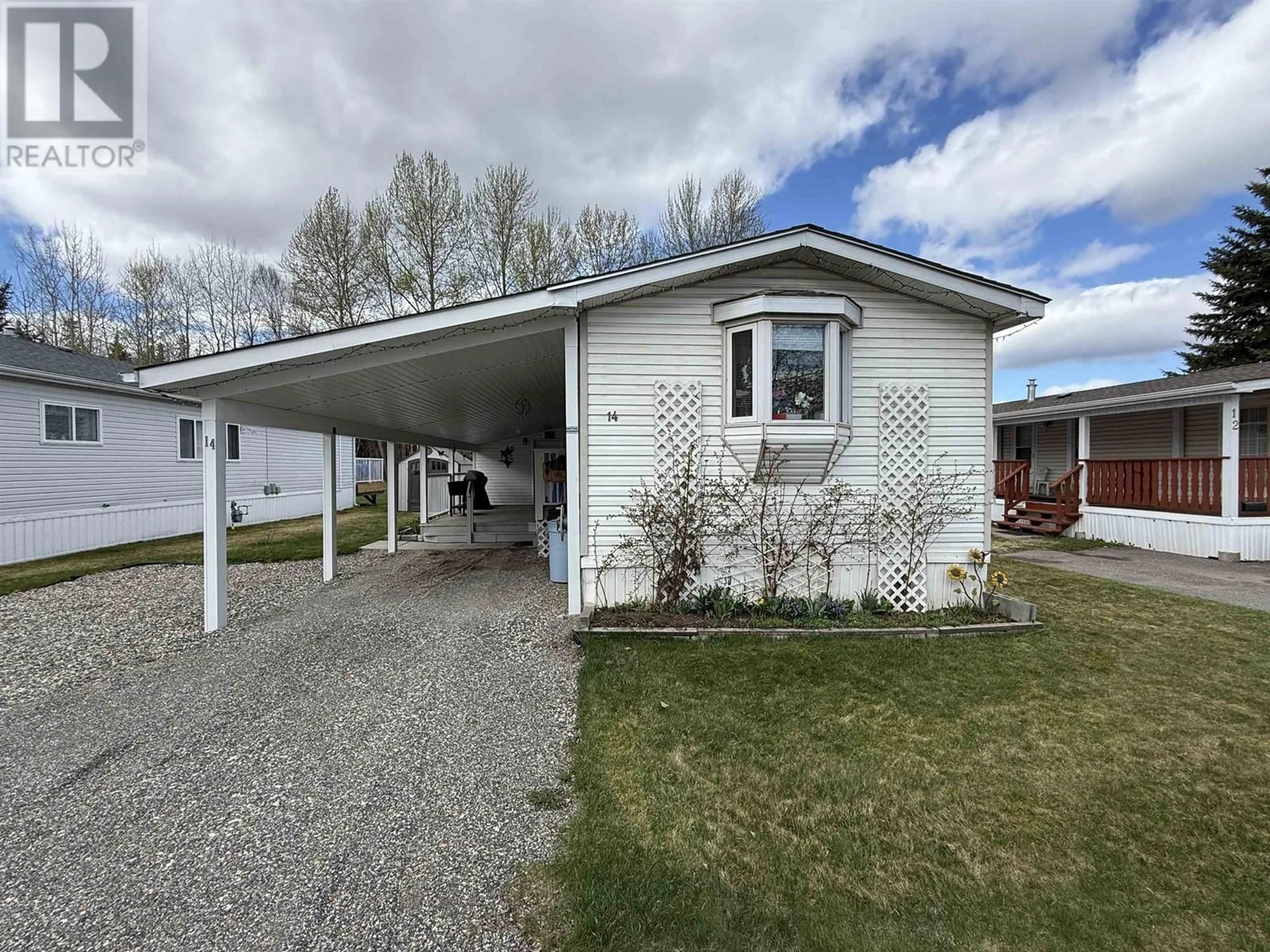 Home with vinyl exterior material, street for 14 - 2121 BALSAM AVENUE, Quesnel British Columbia V2J5J3