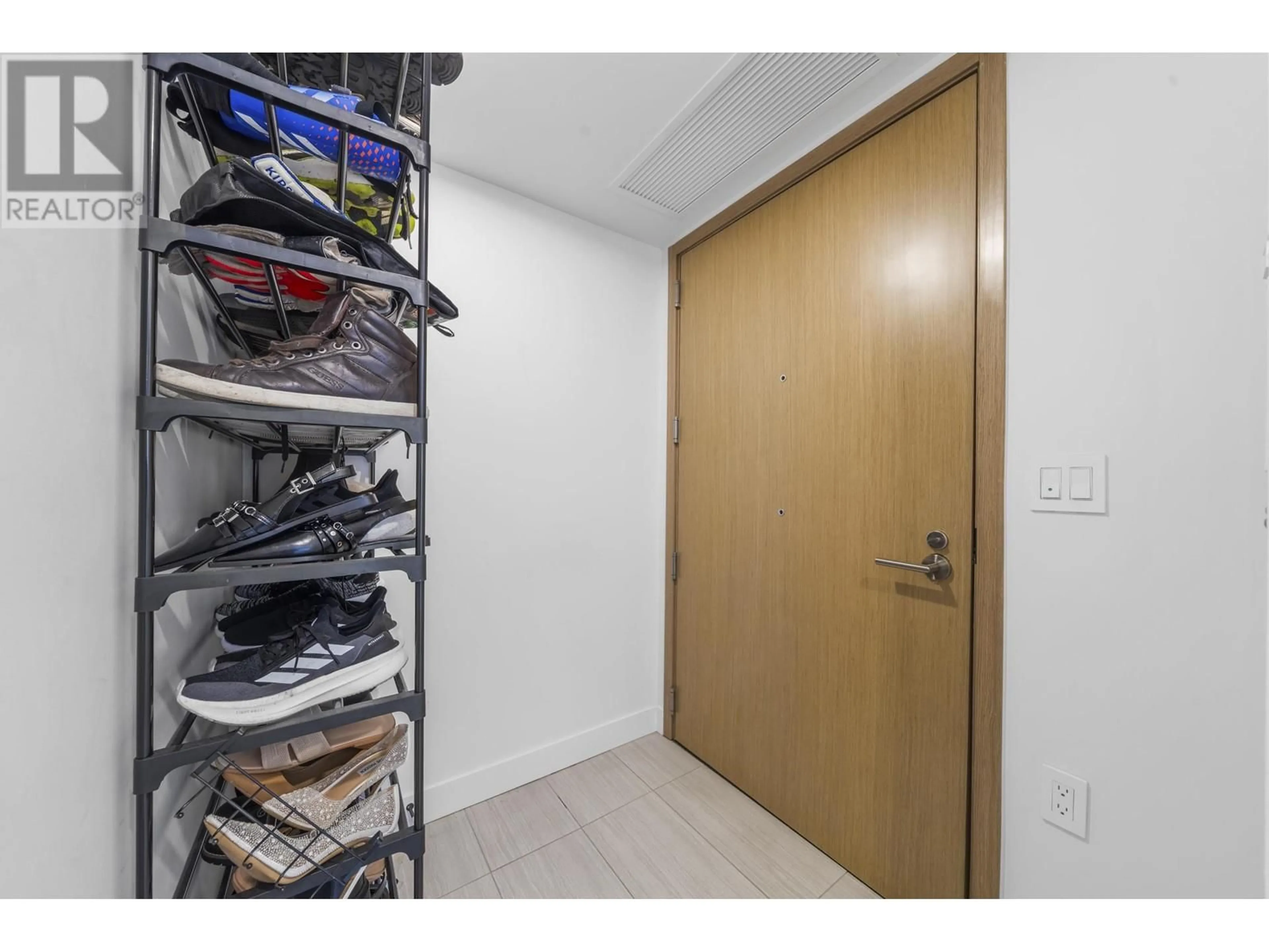 Storage room or clothes room or walk-in closet for 1504 - 5058 JOYCE STREET, Vancouver British Columbia V5R0J9