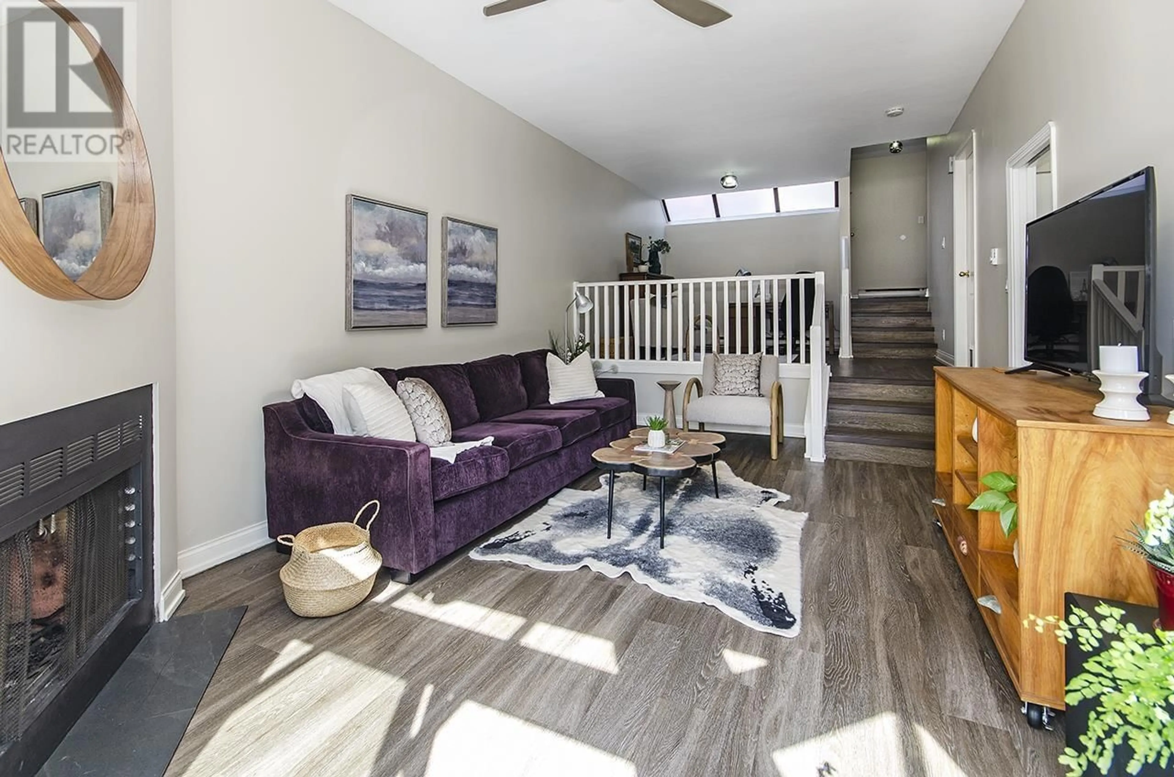 Living room with furniture, unknown for 3472 WEYMOOR PLACE, Vancouver British Columbia V5S4G5