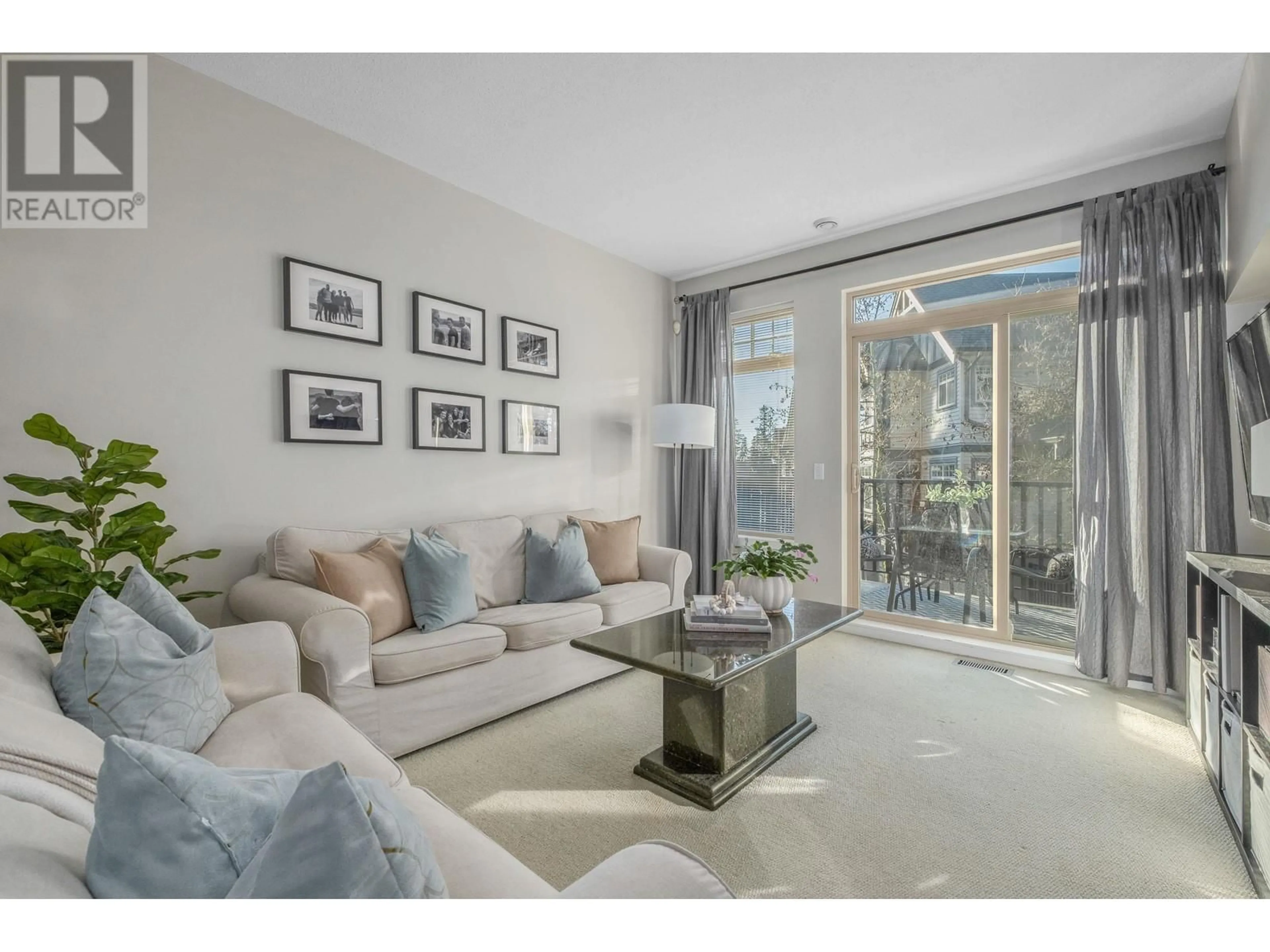 Living room with furniture, unknown for 5 - 55 HAWTHORN DRIVE, Port Moody British Columbia V3H0B3