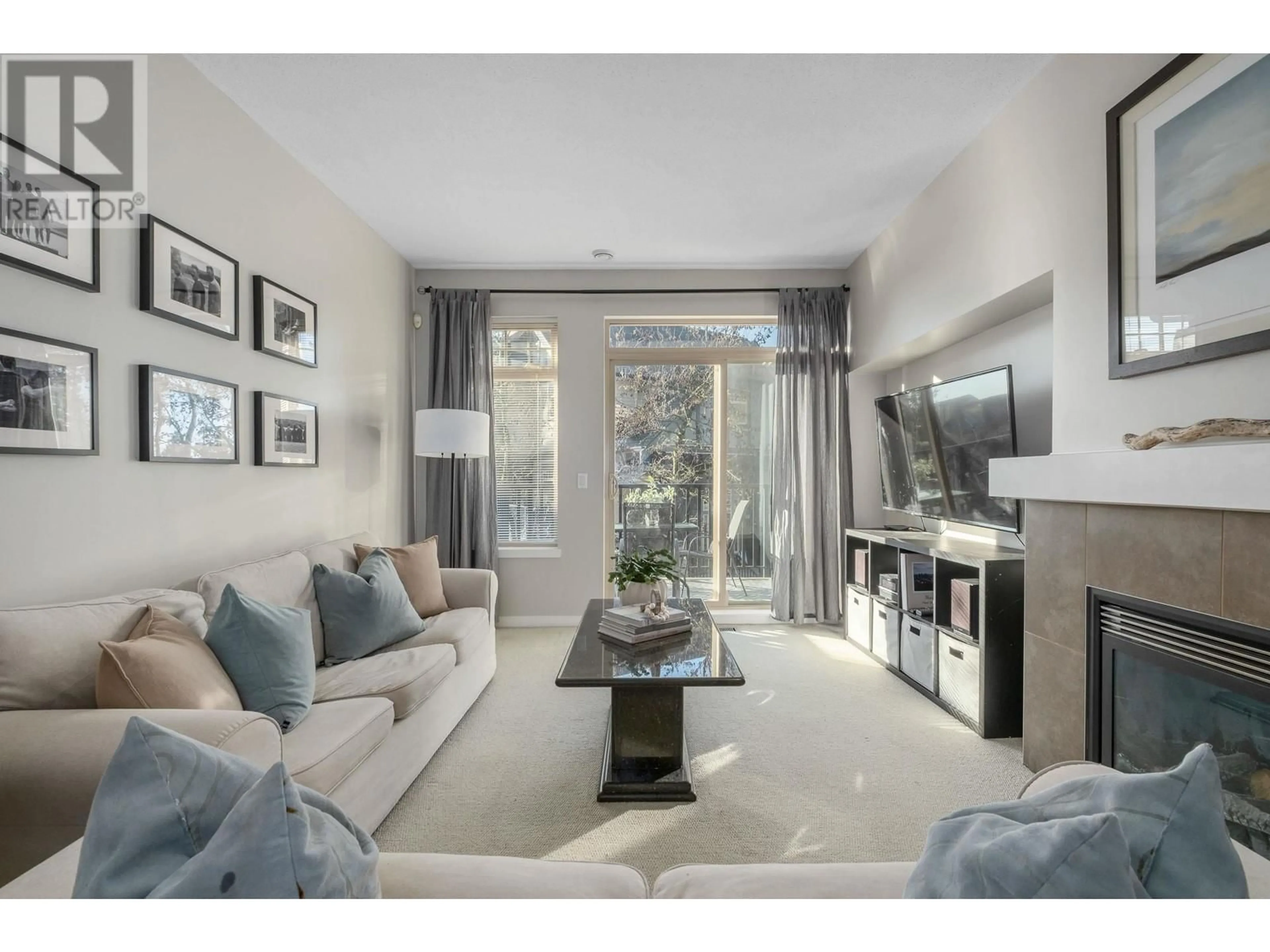 Living room with furniture, unknown for 5 - 55 HAWTHORN DRIVE, Port Moody British Columbia V3H0B3