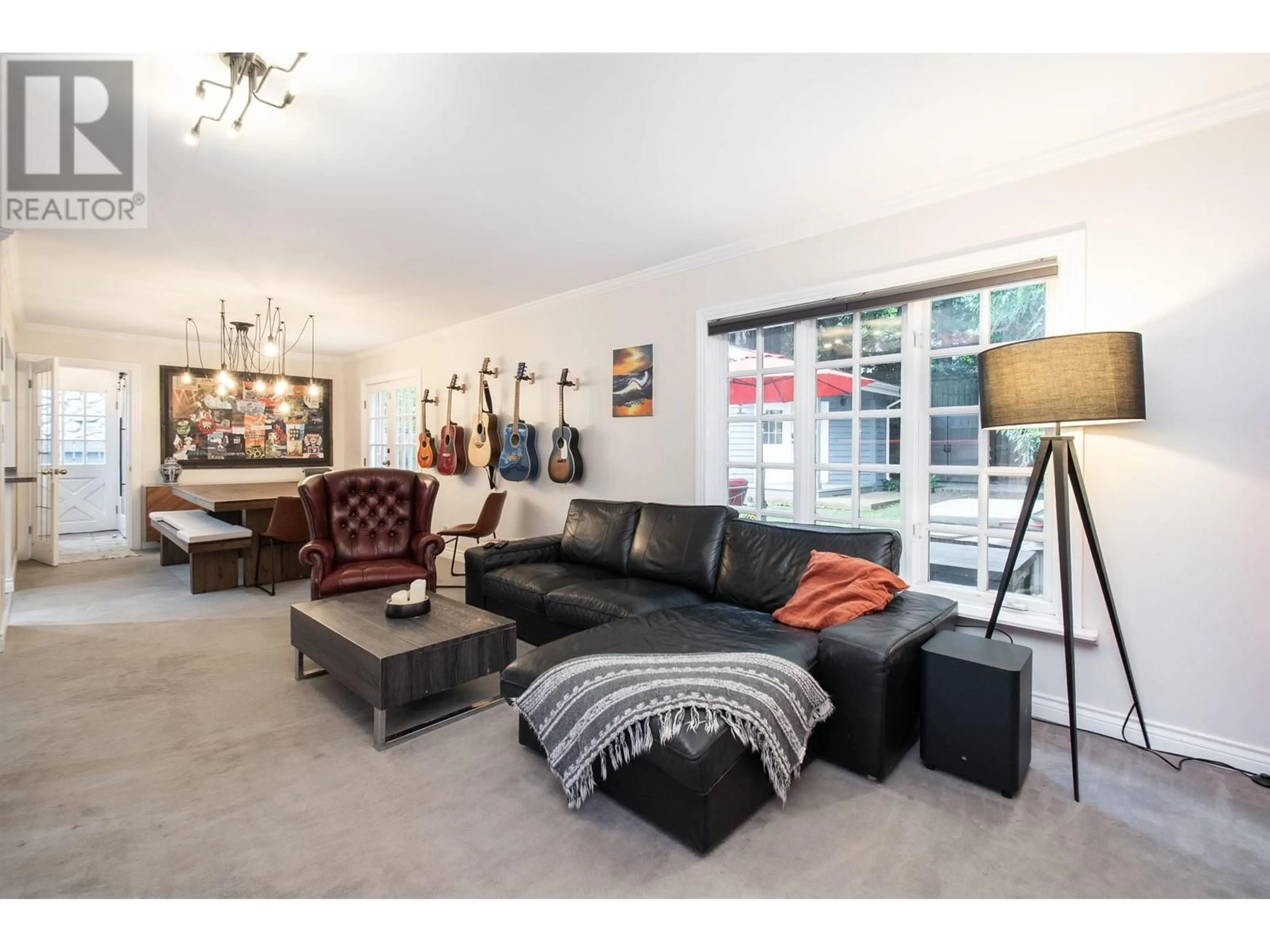 Living room with furniture, unknown for 2007 PANORAMA DRIVE, North Vancouver British Columbia V7G1V2