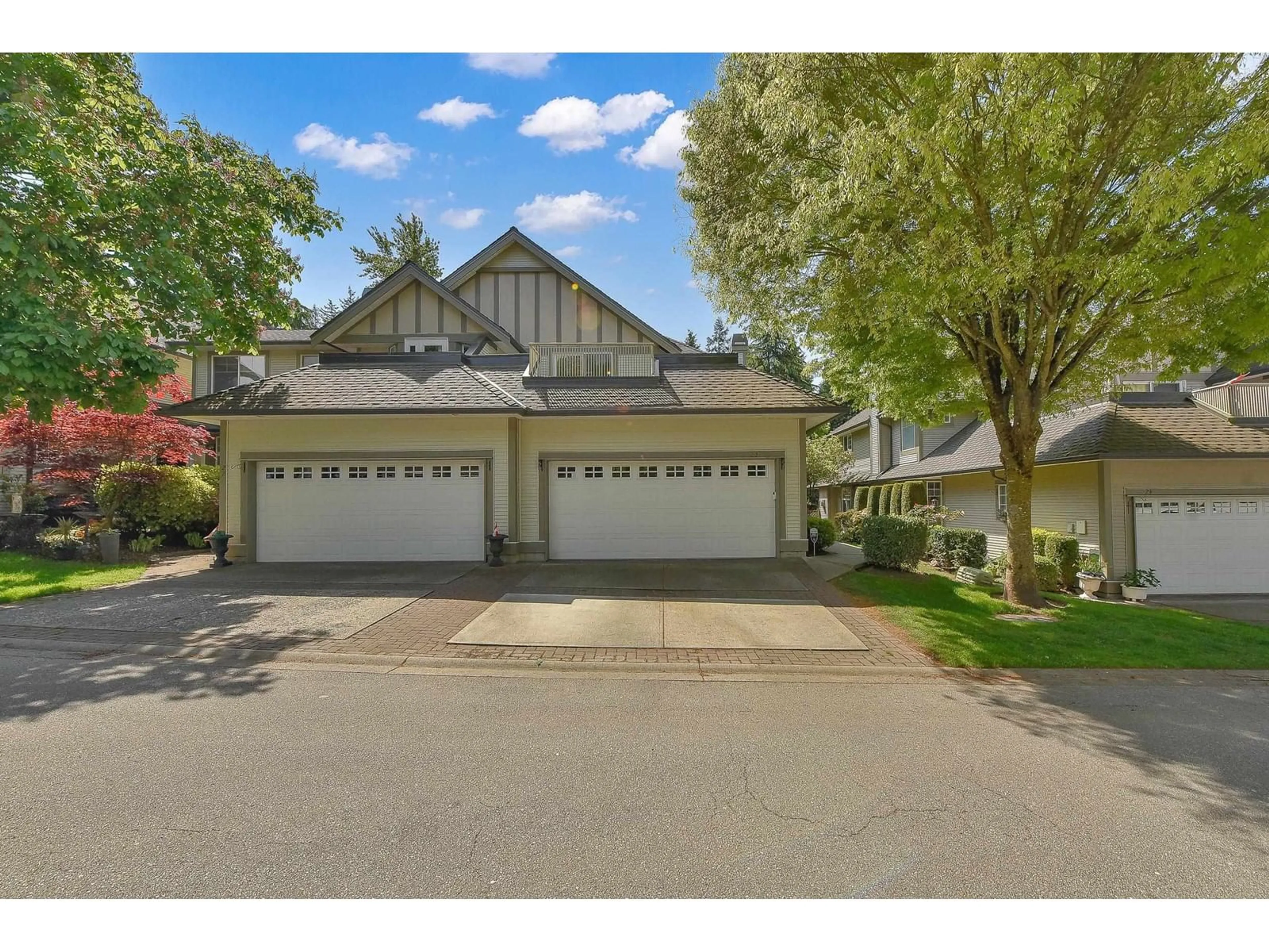 Indoor garage for #23 - 5811 122, Surrey British Columbia V3X3N5