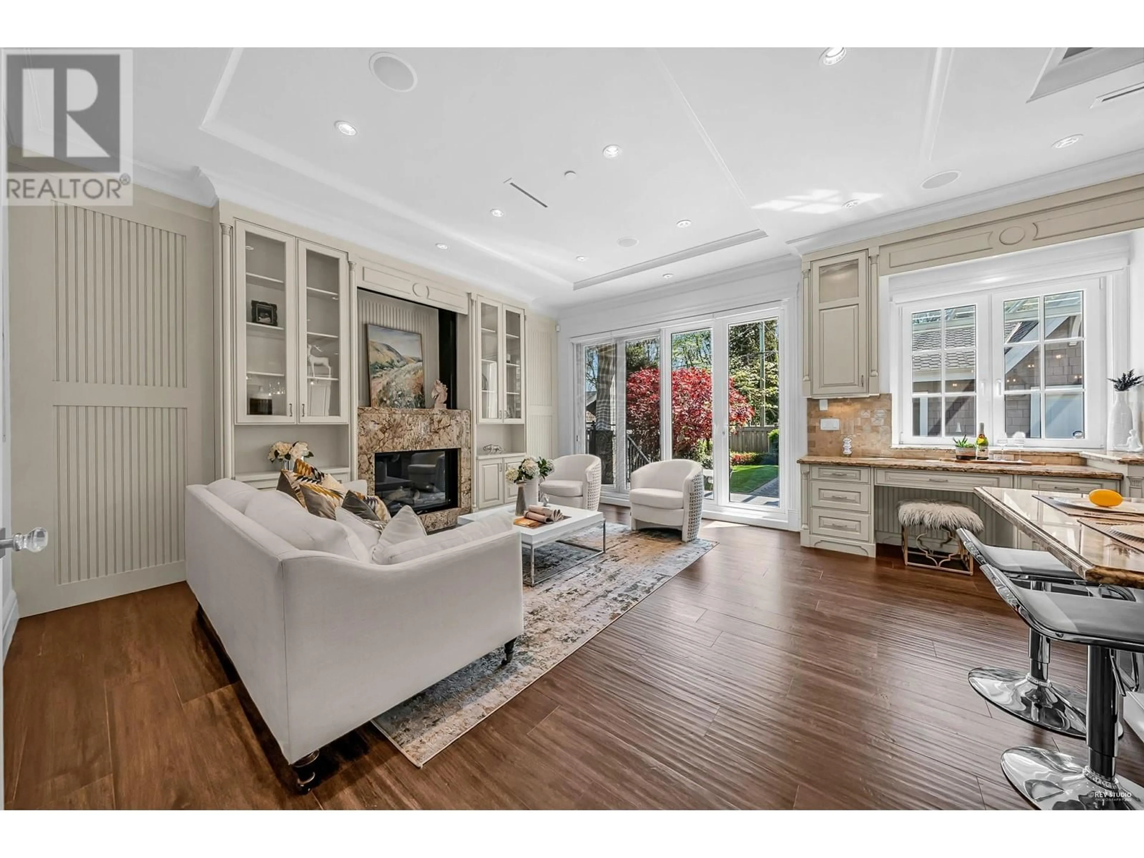 Living room with furniture, unknown for 3176 35TH AVENUE, Vancouver British Columbia V6N2M8